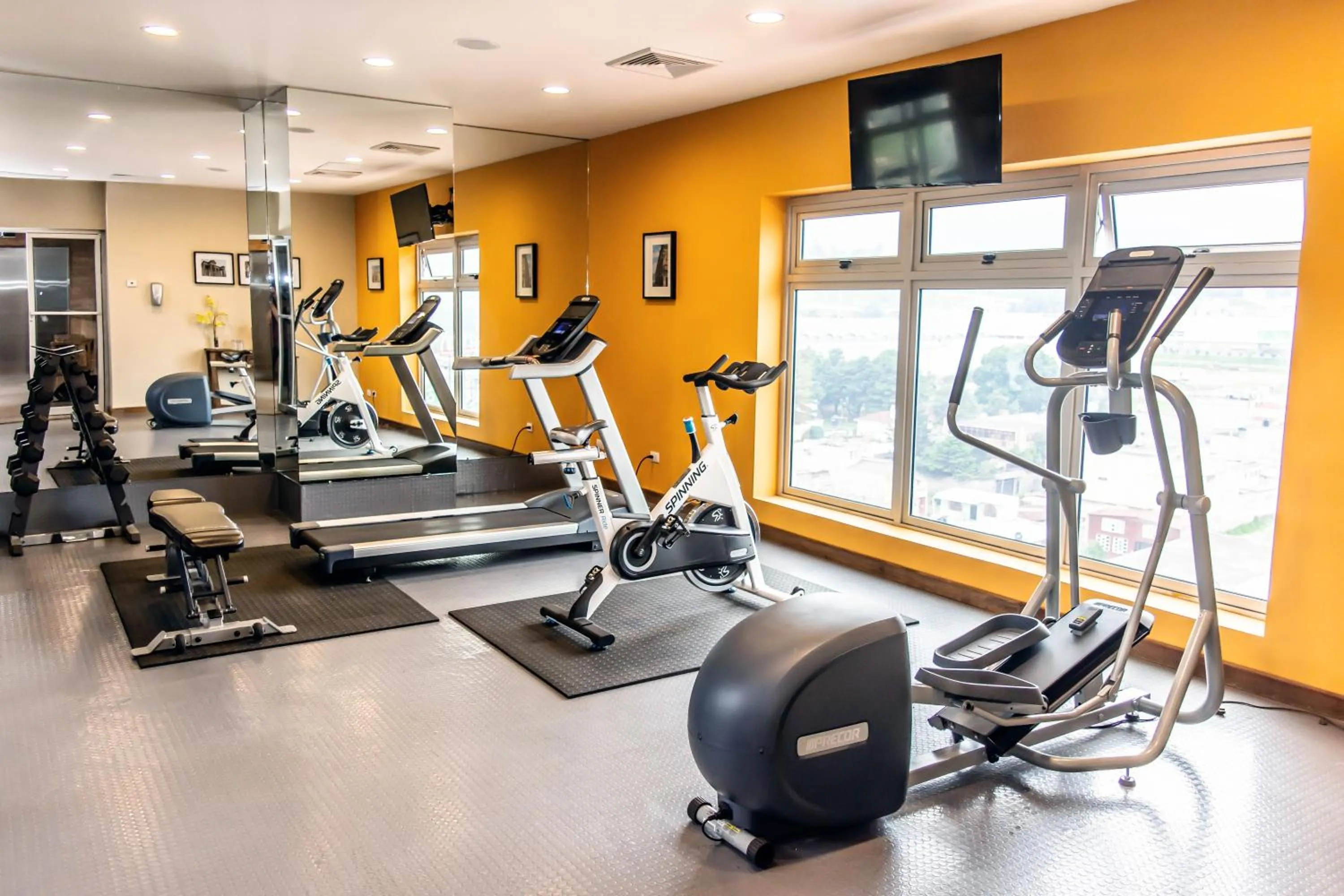 Fitness centre/facilities in LATAM HOTEL Plaza Pradera Quetzaltenango