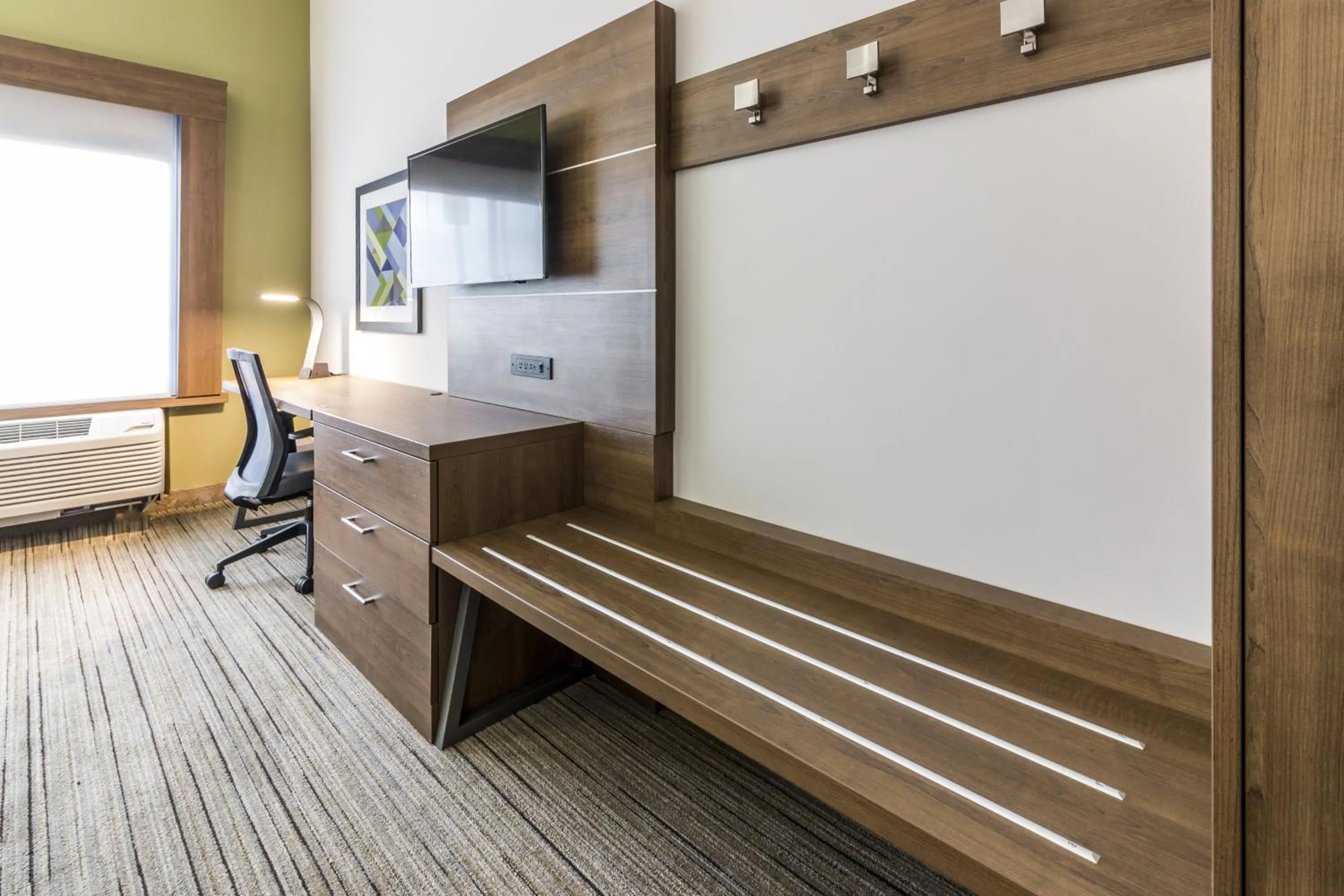 Photo of the whole room in Holiday Inn Express - Villa Rica by IHG