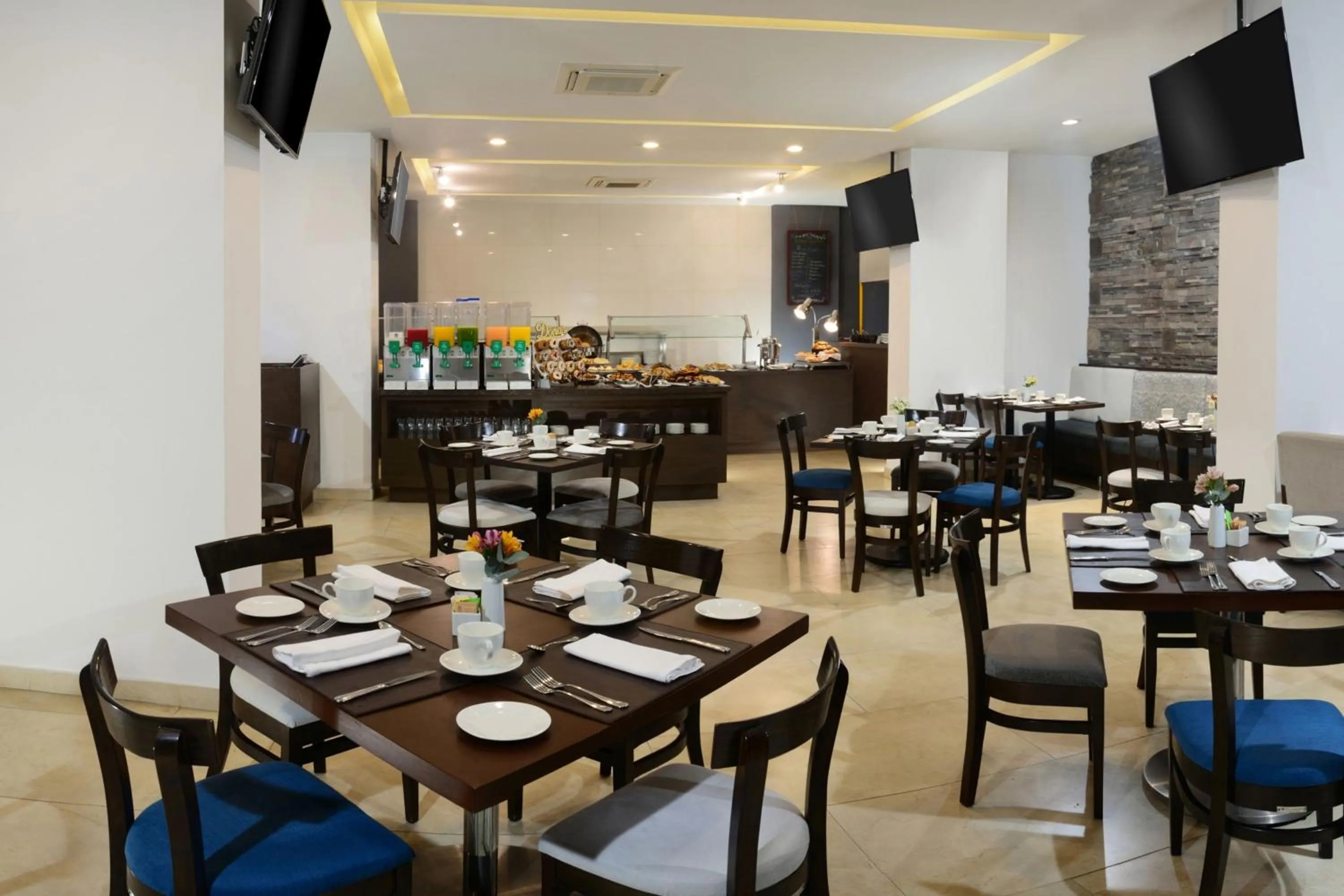 Restaurant/places to eat in Gran Hotel de Puebla by HNF