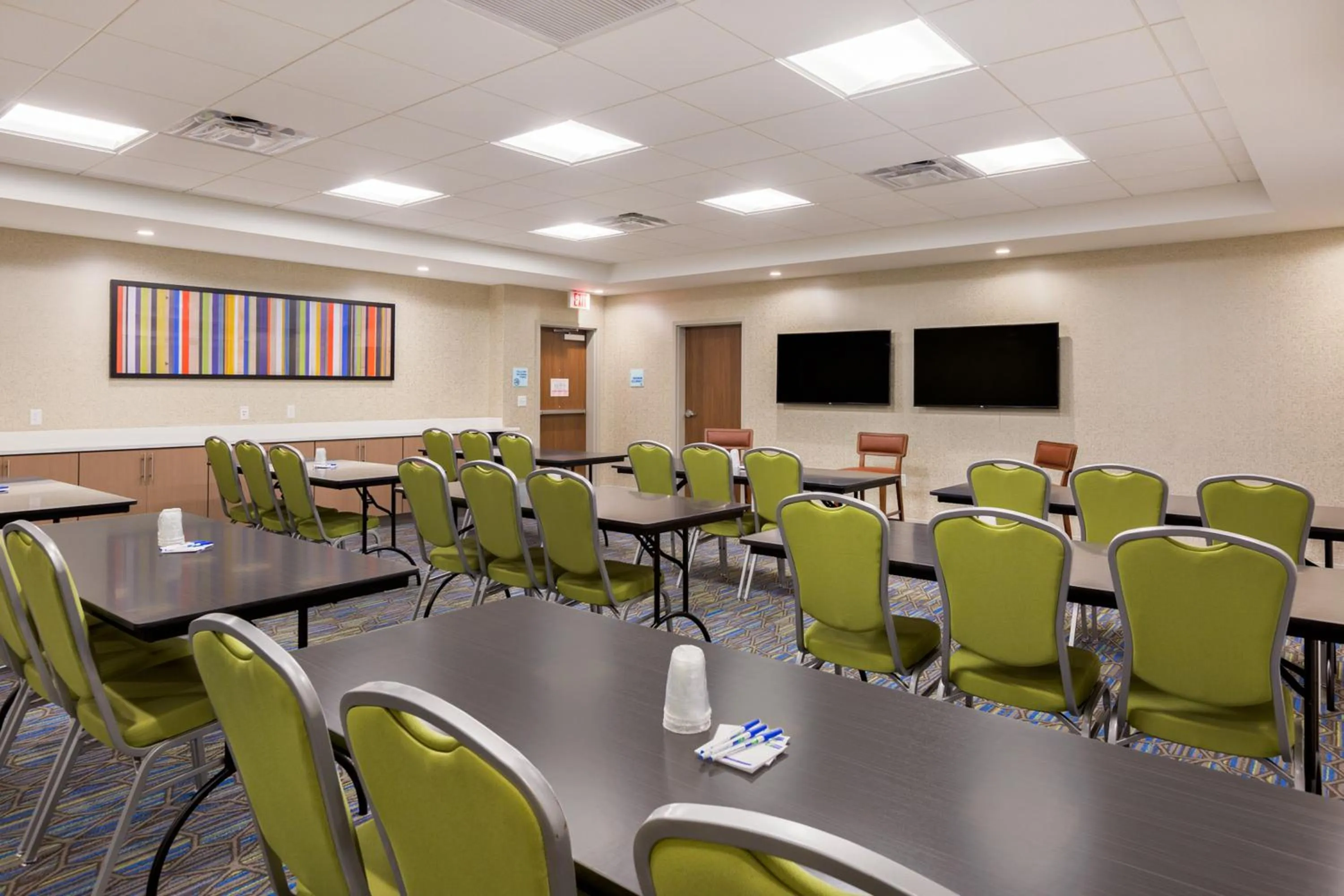 Meeting/conference room in Holiday Inn Express & Suites - Prosser - Yakima Valley Wine by IHG