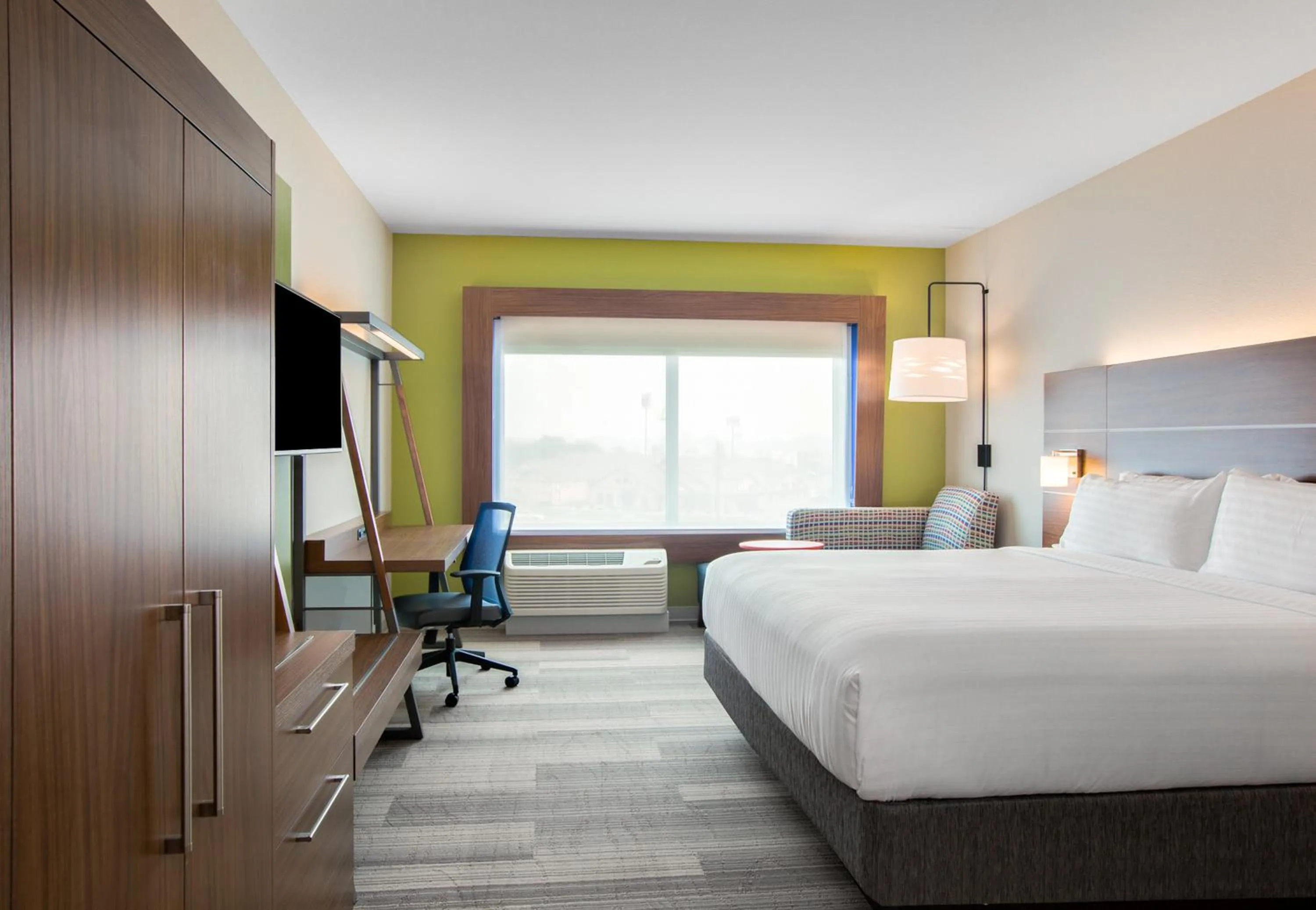 Photo of the whole room, Bed in Holiday Inn Express & Suites - Prosser - Yakima Valley Wine by IHG