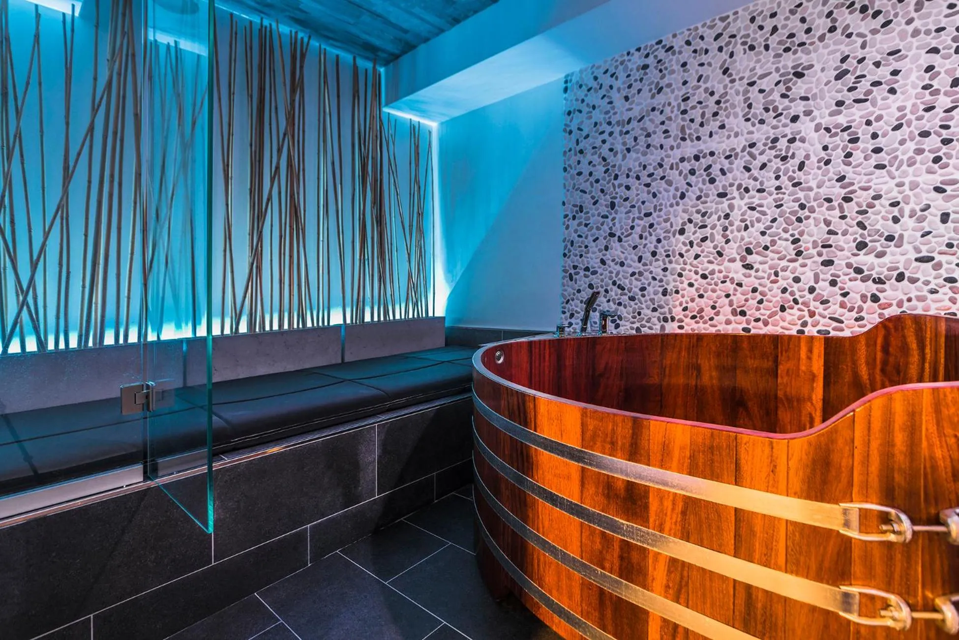 Hot Tub in Hotel Thermal ŠÍRAVA