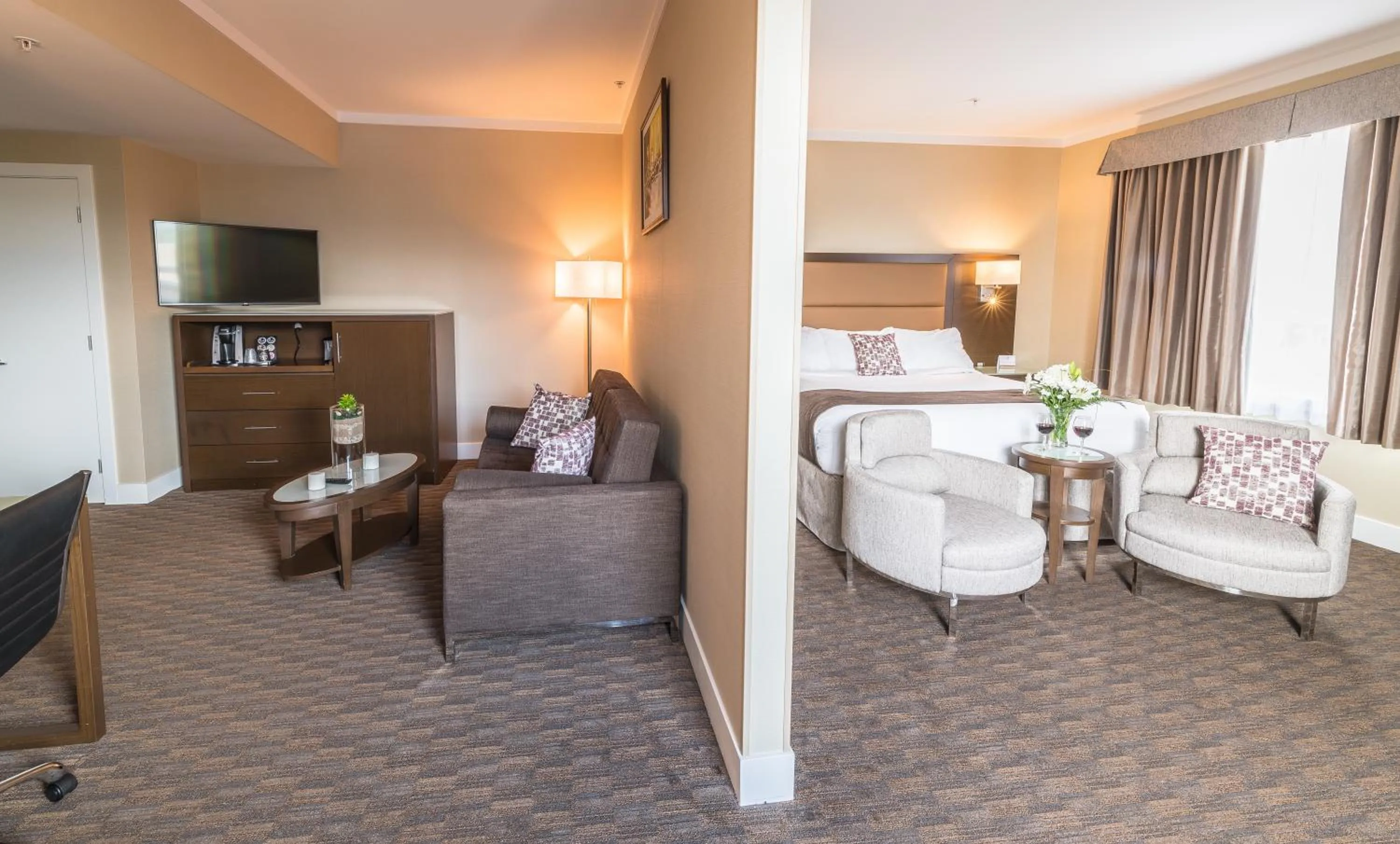 Communal lounge/ TV room in MStar Hotel