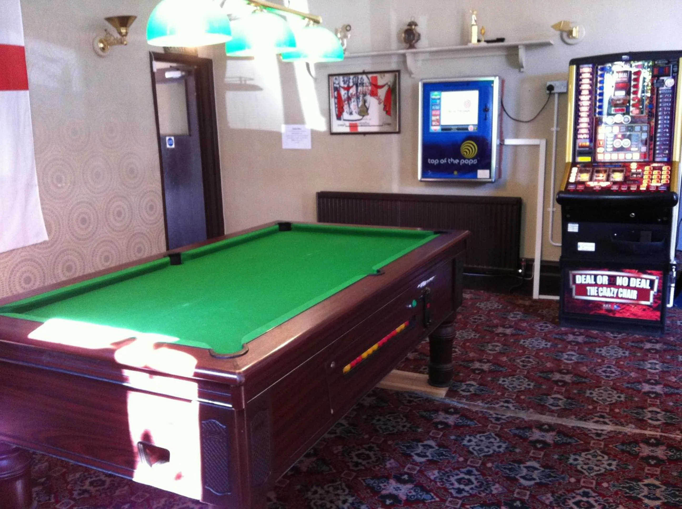 Billiard in Forest Gate Hotel - Free Parking limited spaces