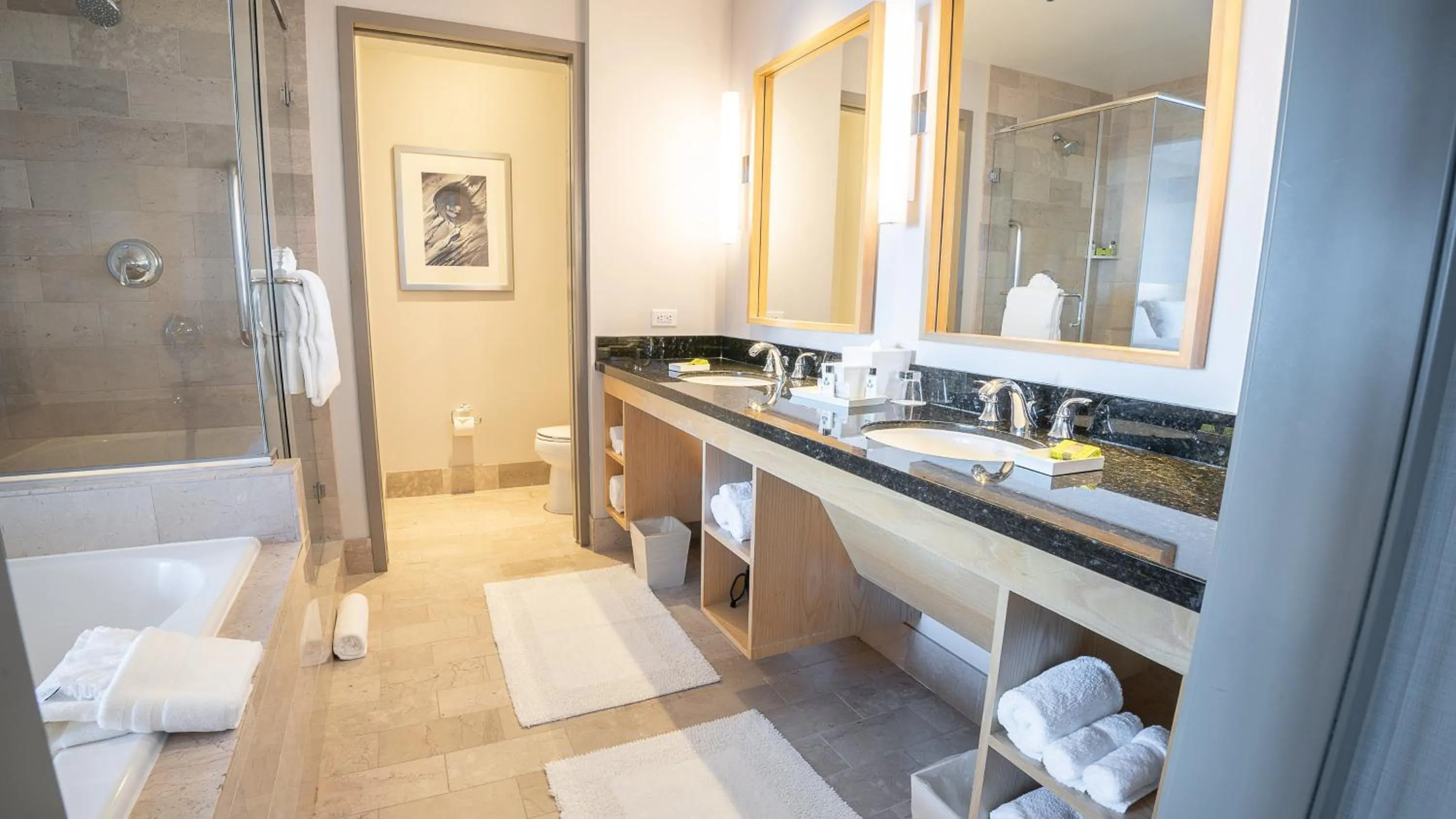 Photo of the whole room in InterContinental The Clement Monterey by IHG