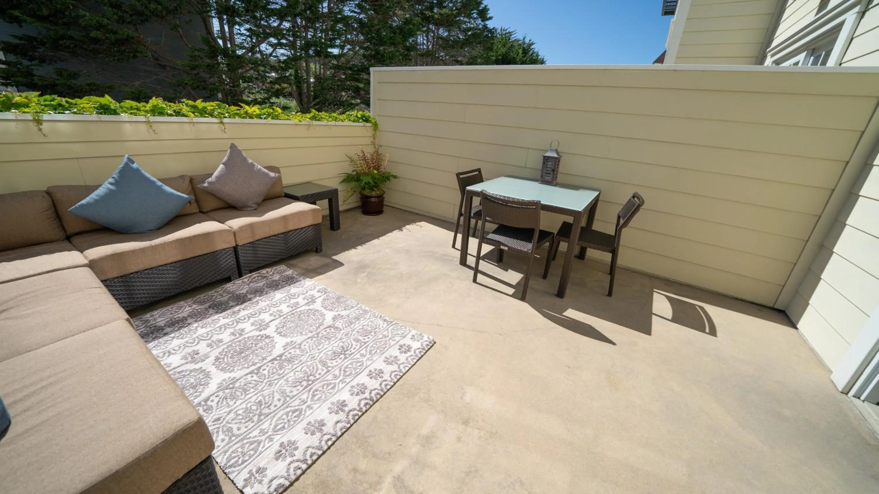 Photo of the whole room in InterContinental The Clement Monterey by IHG