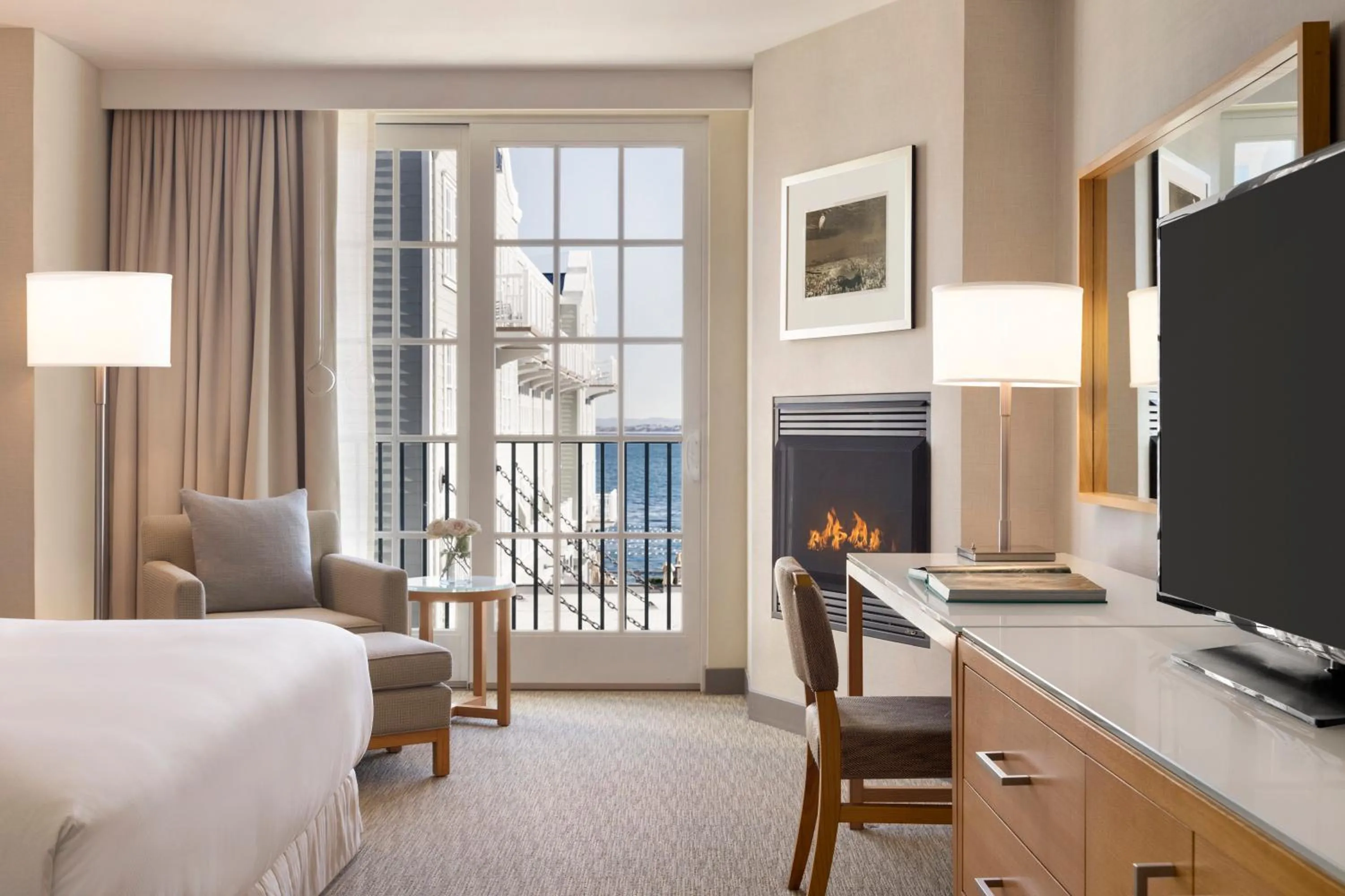 Photo of the whole room, Bed in InterContinental The Clement Monterey by IHG