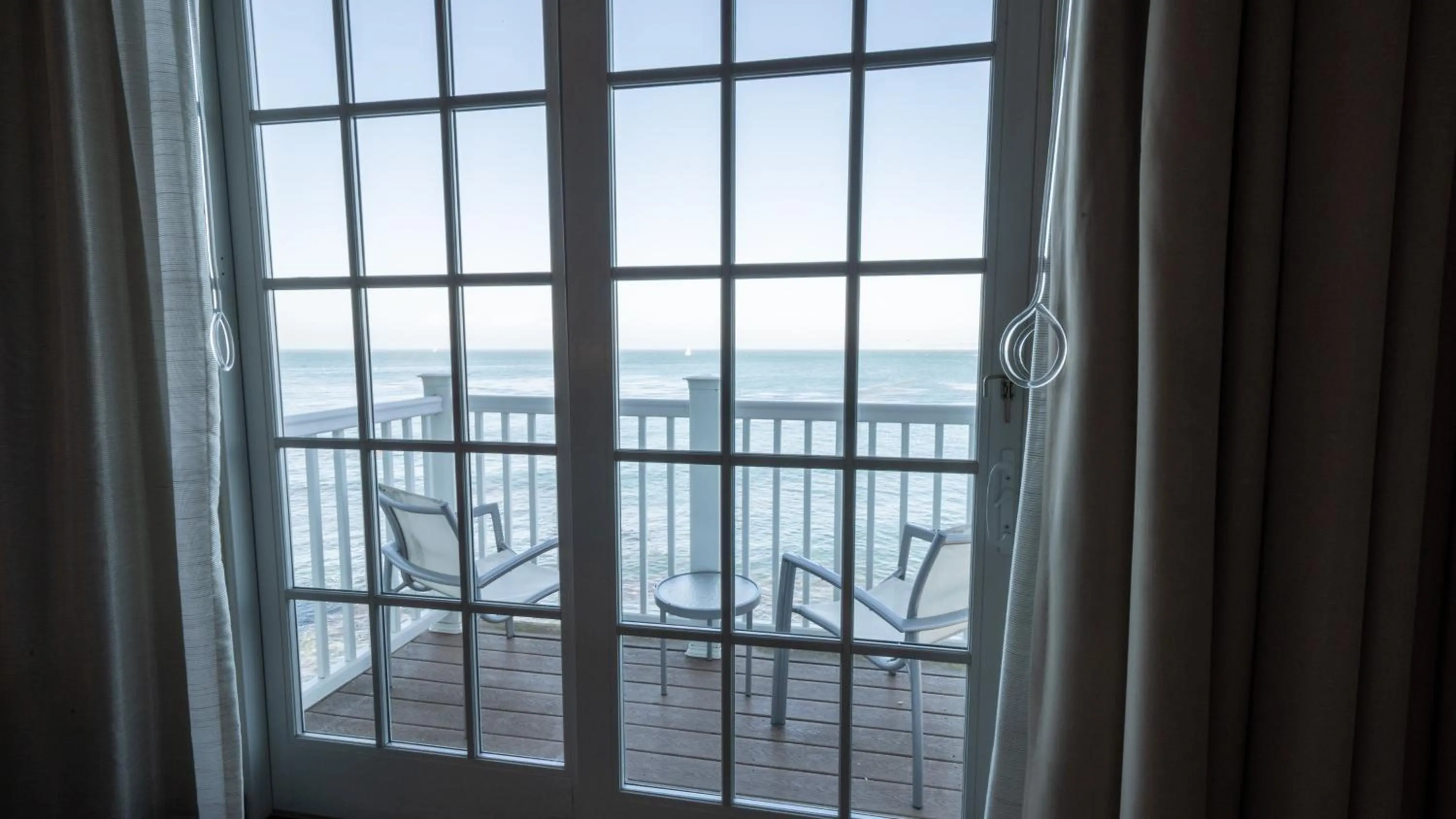 Photo of the whole room in InterContinental The Clement Monterey by IHG