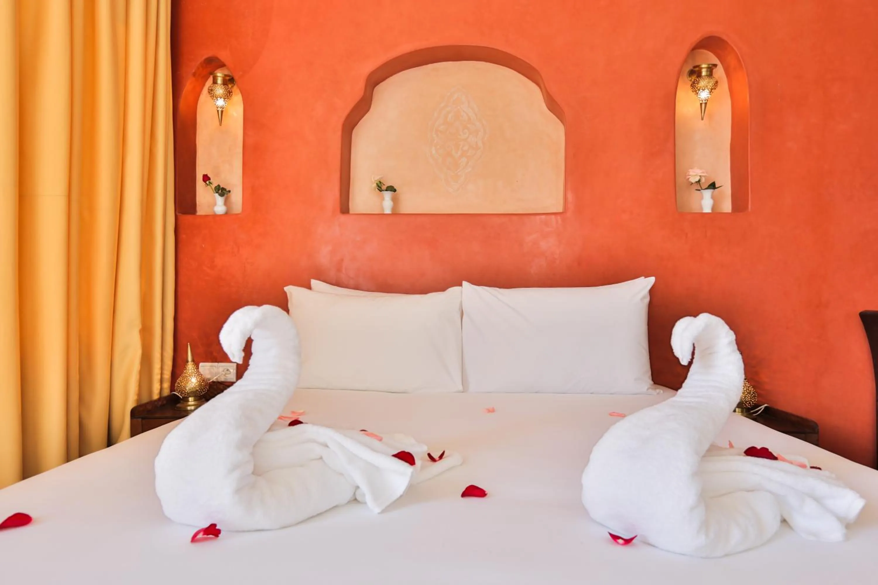Bedroom, Bed in Riad Diamant Blanc