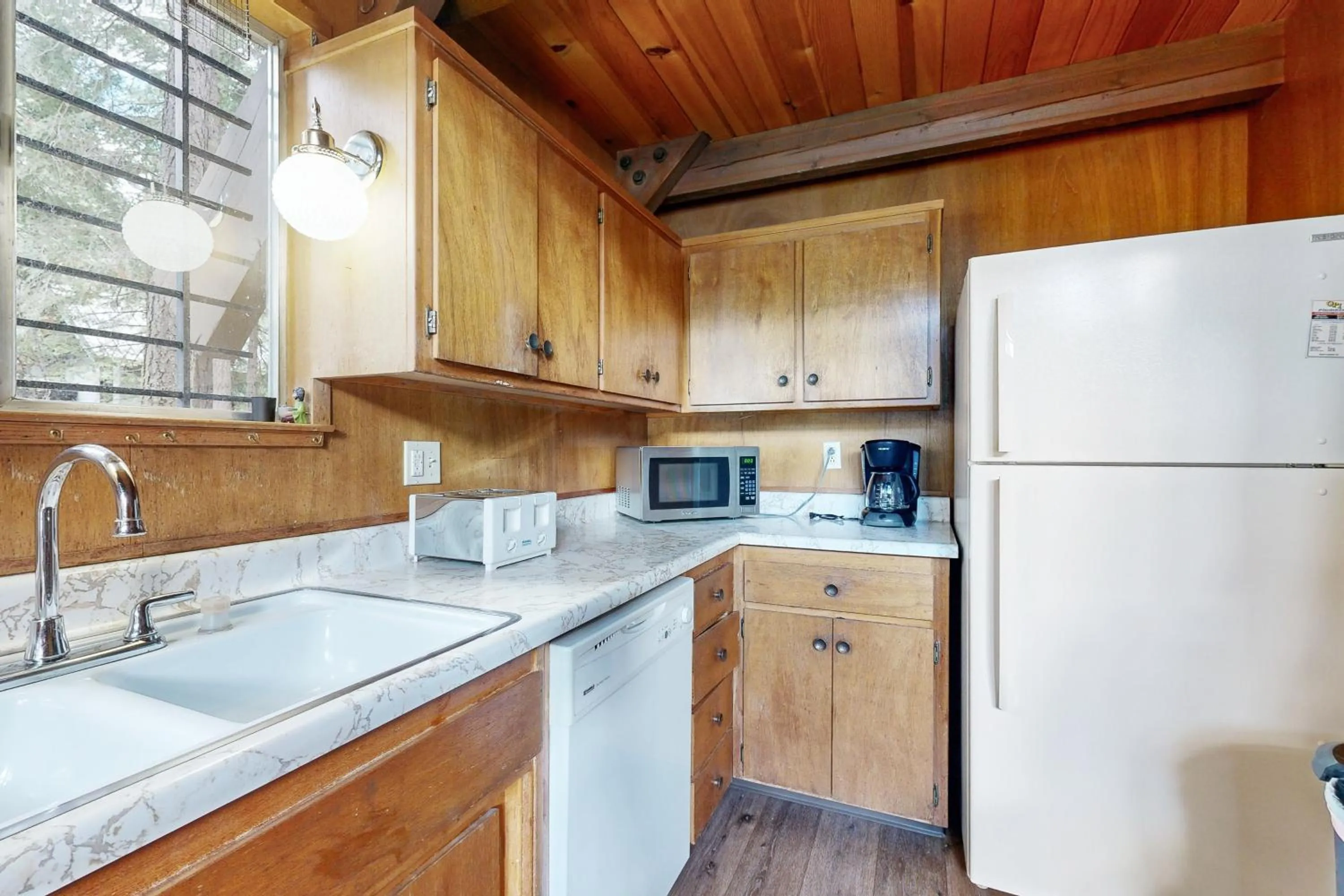 Donner Lakefront Retreat