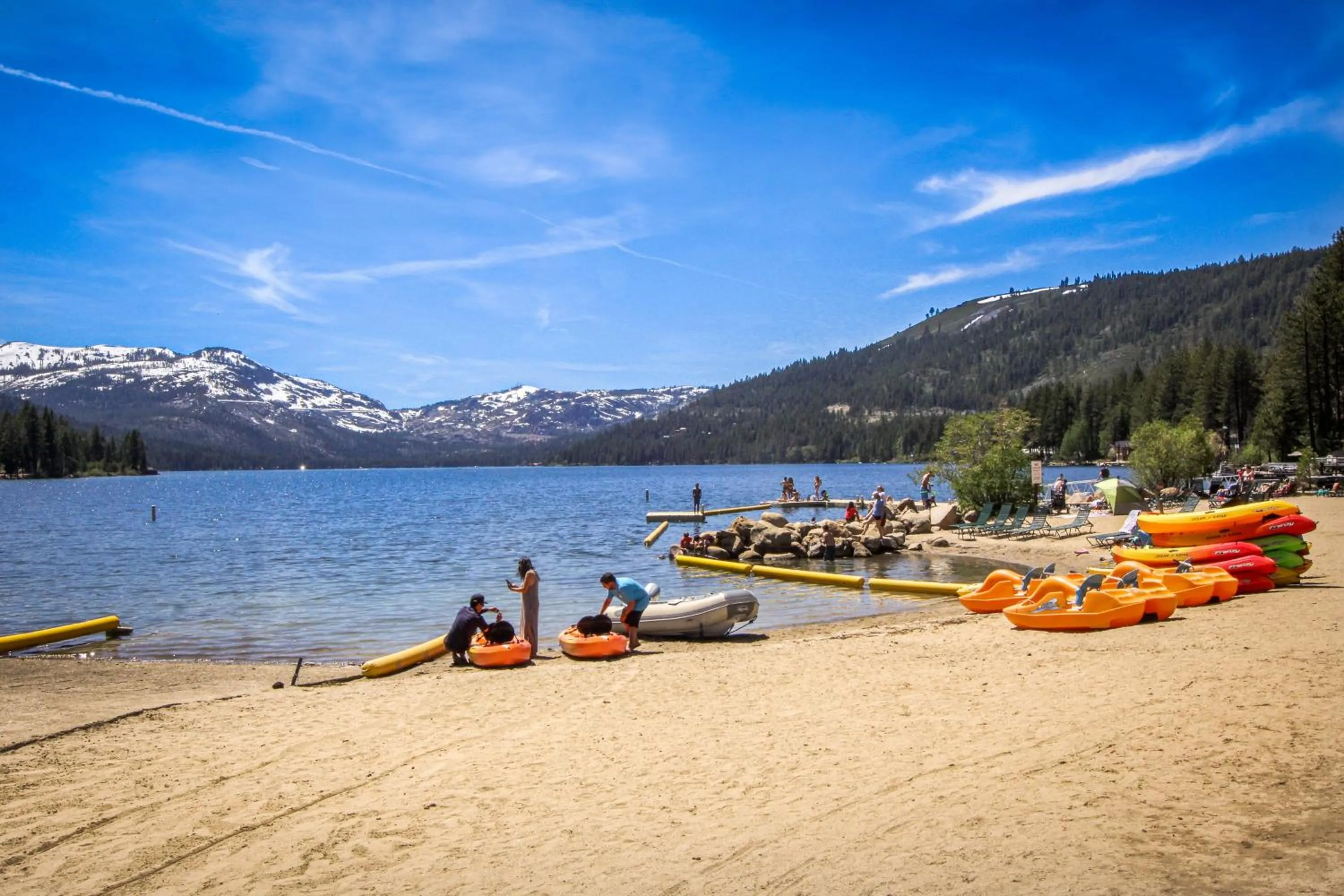 Donner Lakefront Retreat