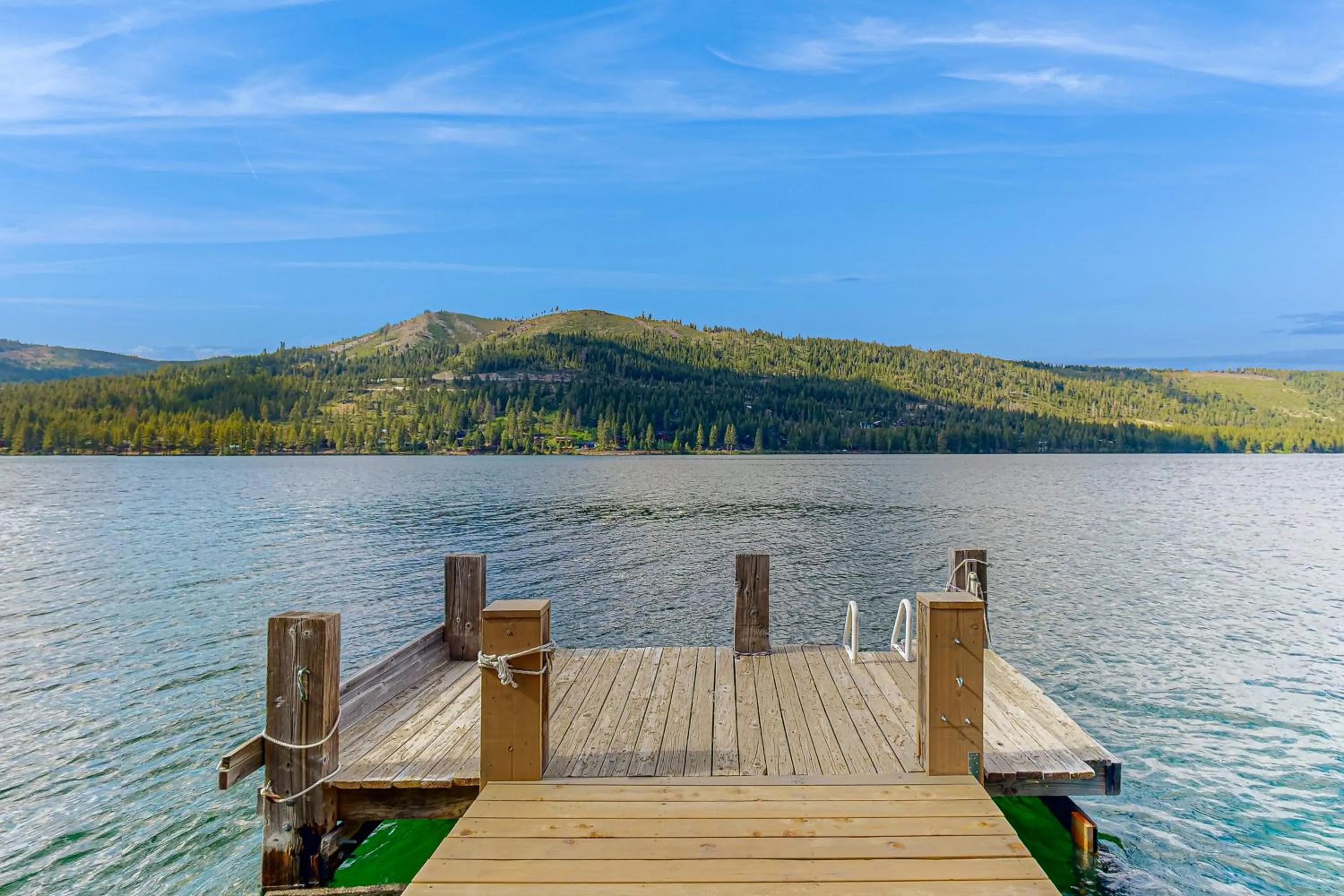 Donner Lakefront Retreat
