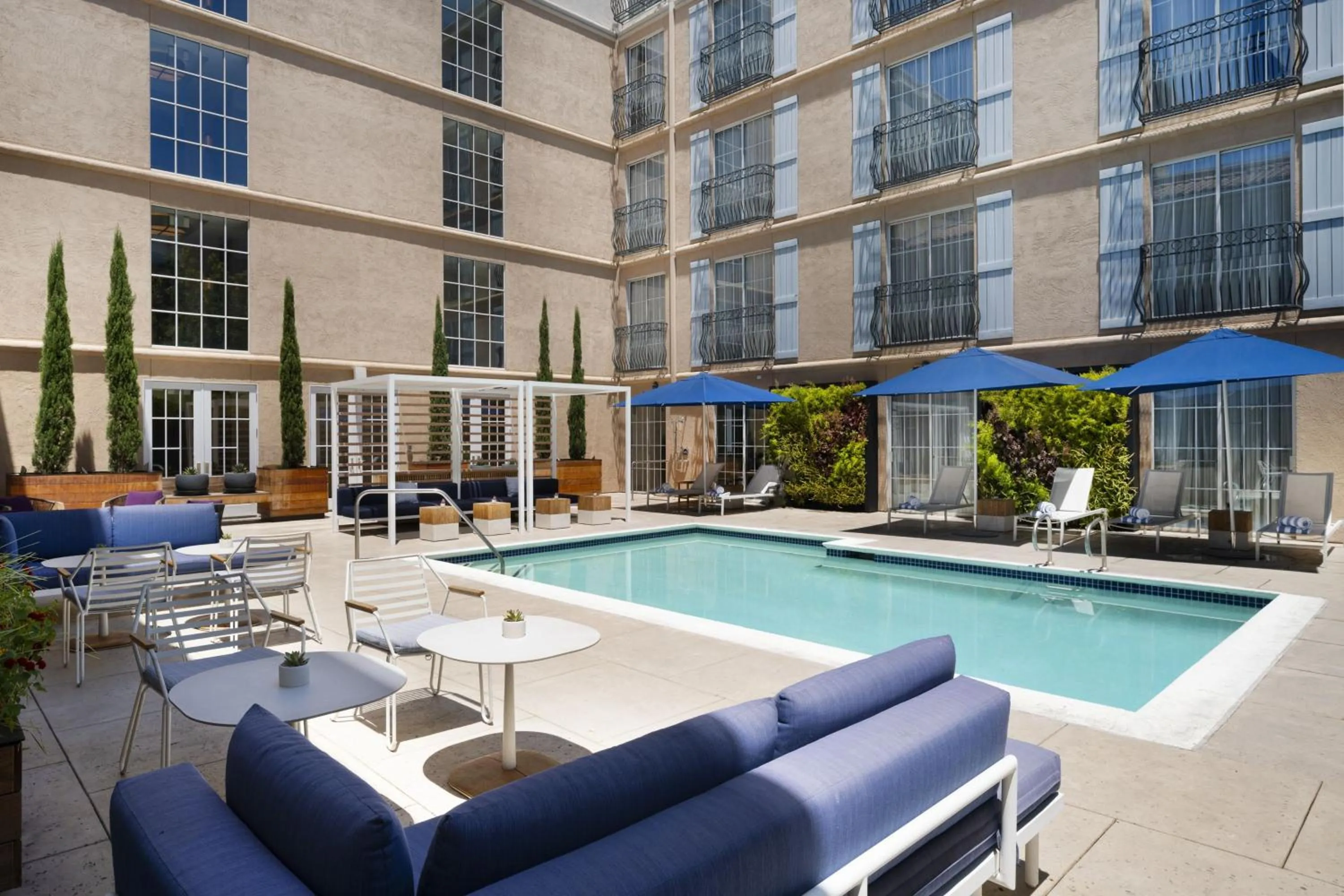 Swimming pool in The Westin Palo Alto
