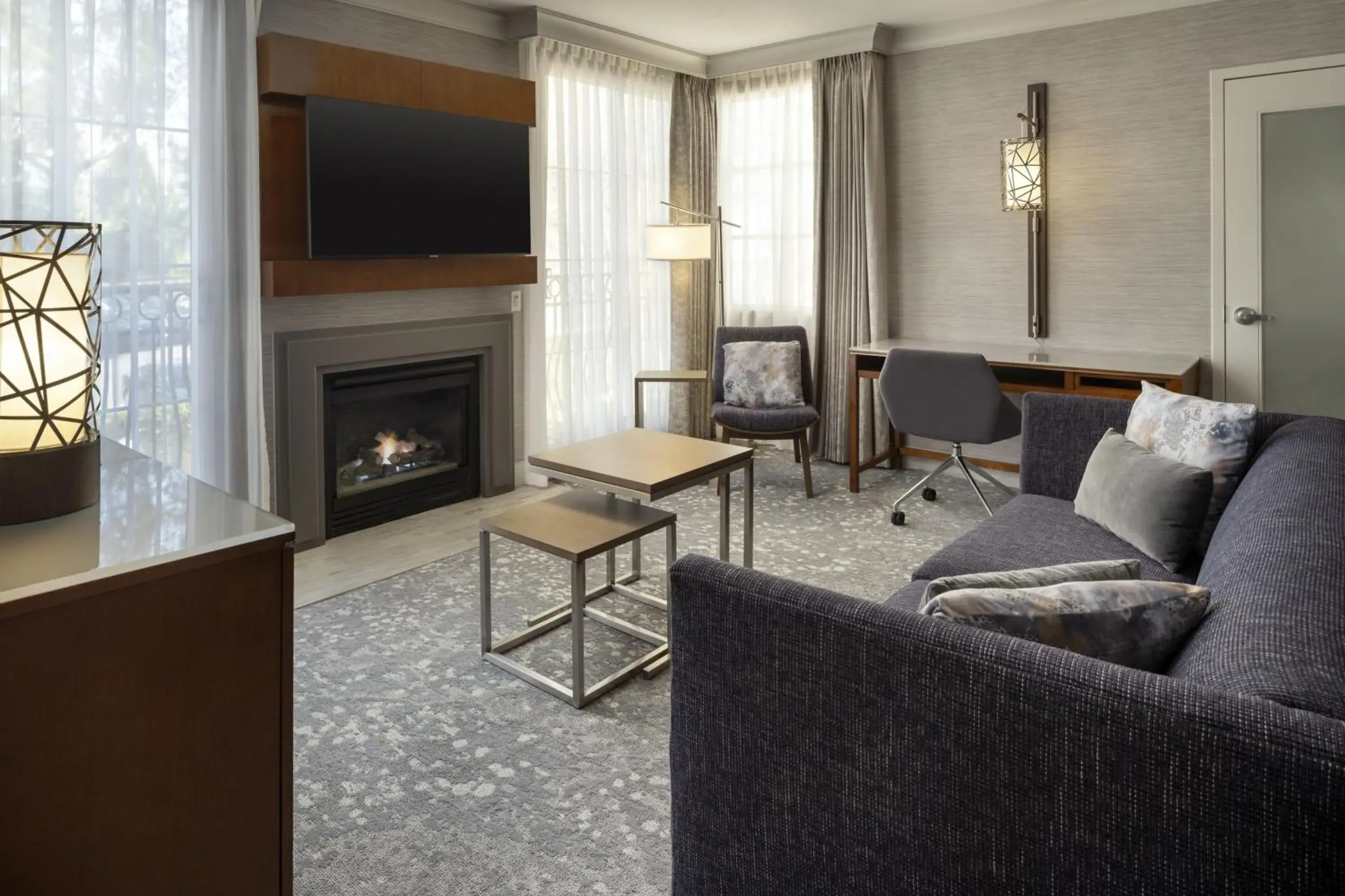 Suite, 1 Queen, Sofa bed, Fireplace in The Westin Palo Alto Suite, 1 Queen, Sofa bed, Fireplace in The Westin Palo Alto