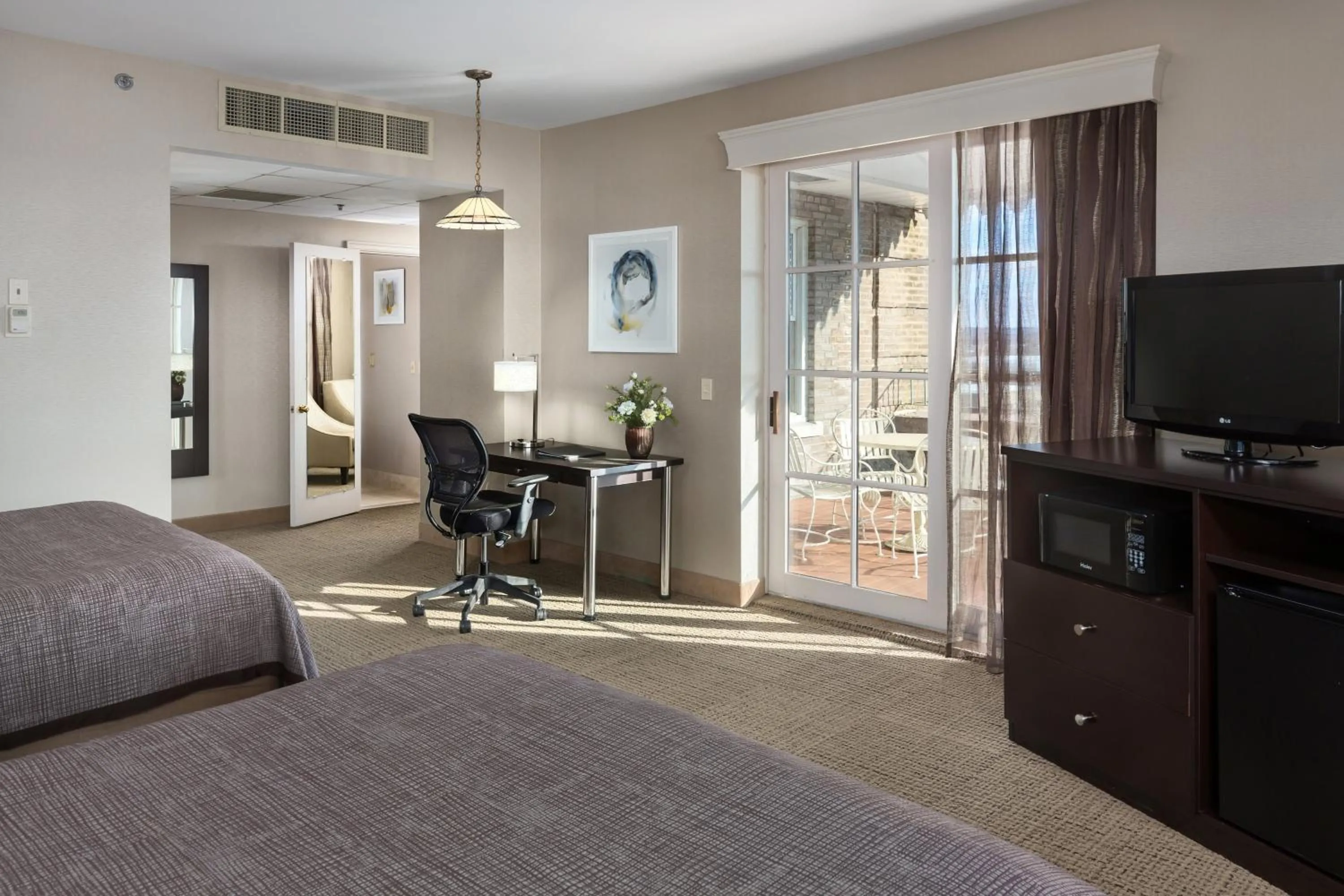 Bed in Park Place Hotel & Conference Center