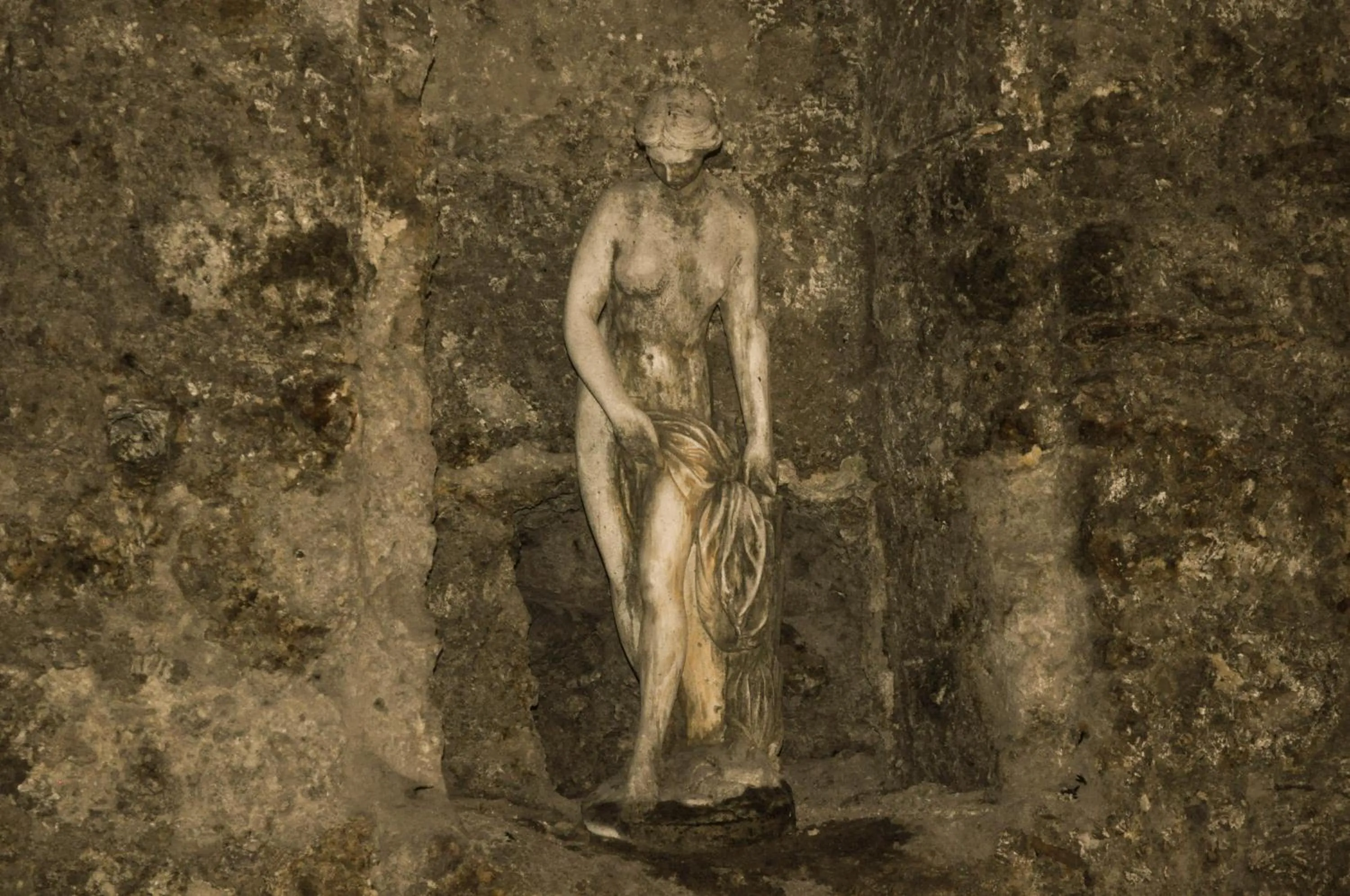 Decorative detail in Hotel Terme Neronensis