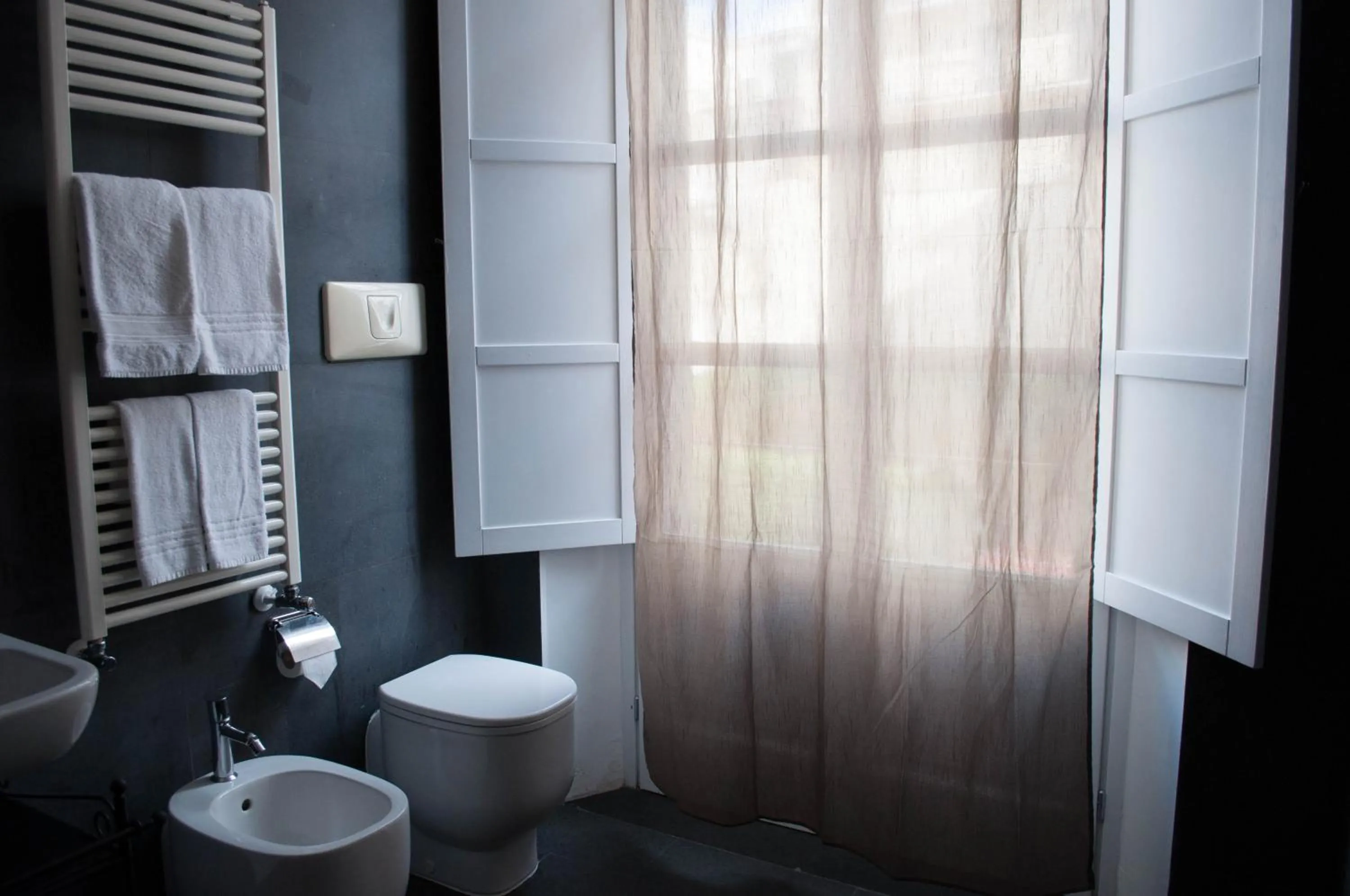 Bathroom in Hotel Terme Neronensis