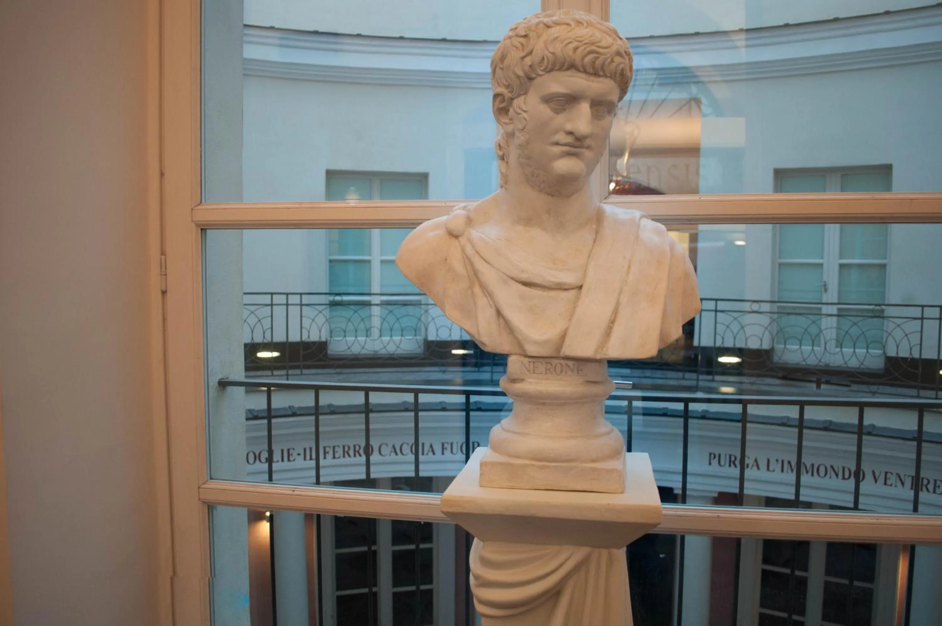 Decorative detail in Hotel Terme Neronensis