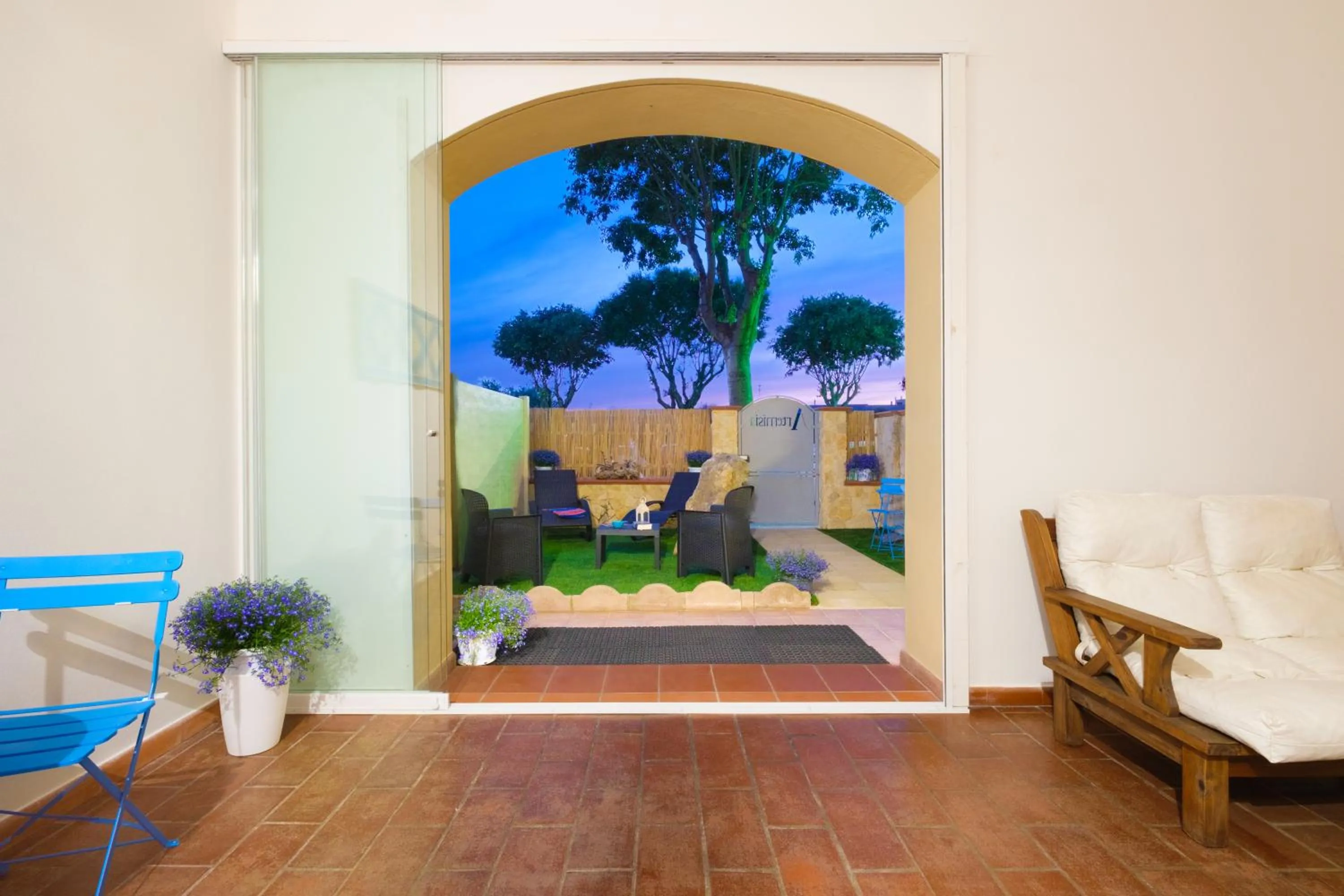 Garden view in B&B Artemisia