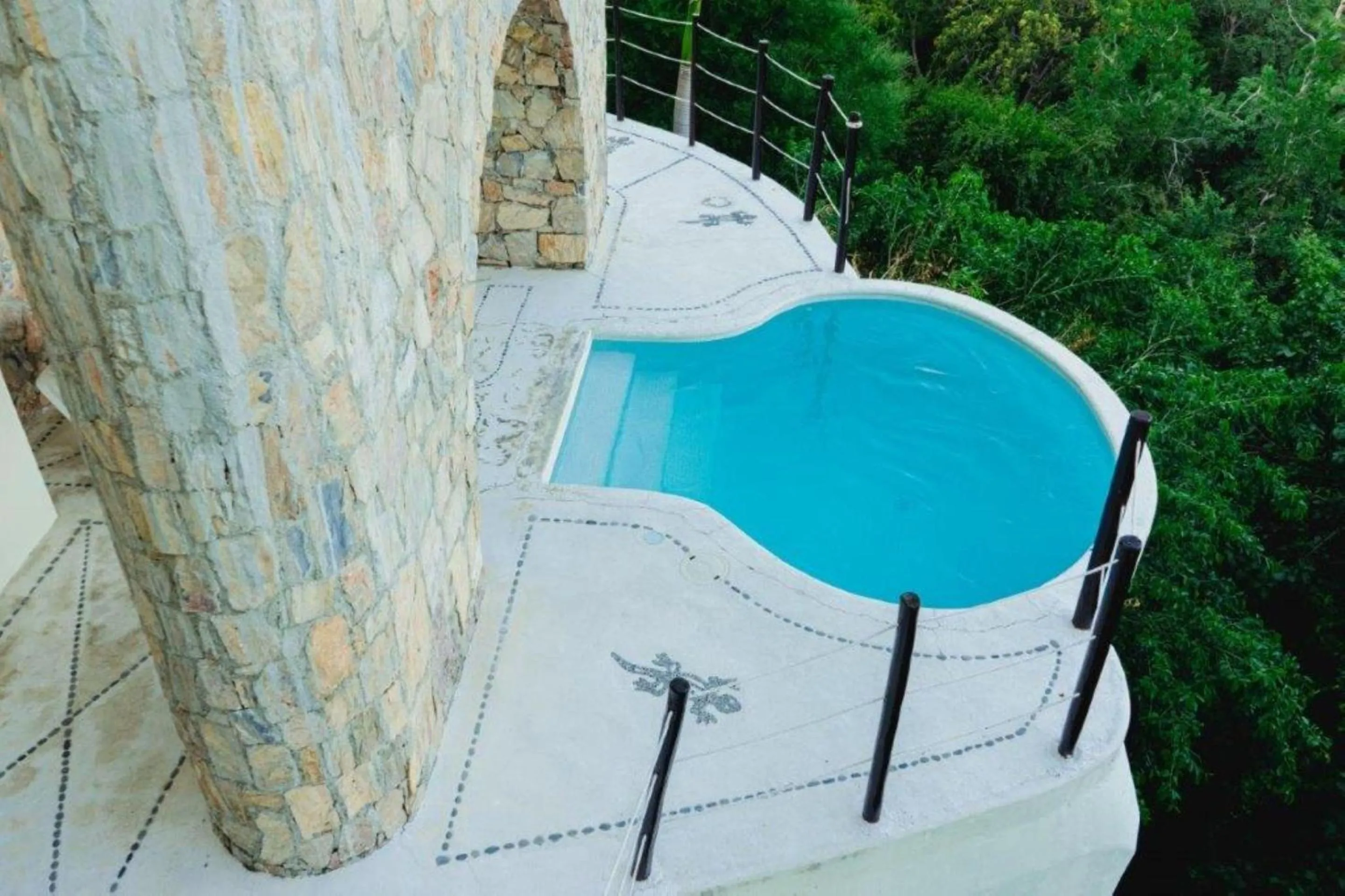 Swimming pool in Quinta Real Huatulco