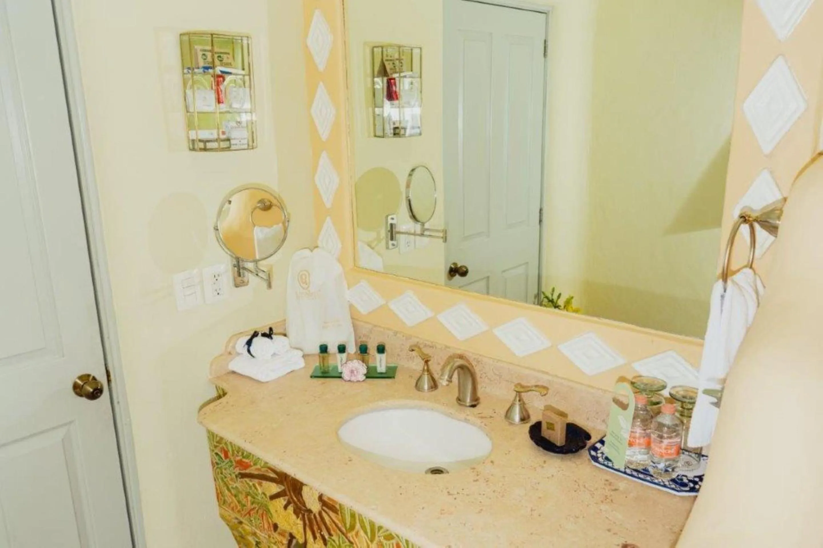 Bathroom in Quinta Real Huatulco