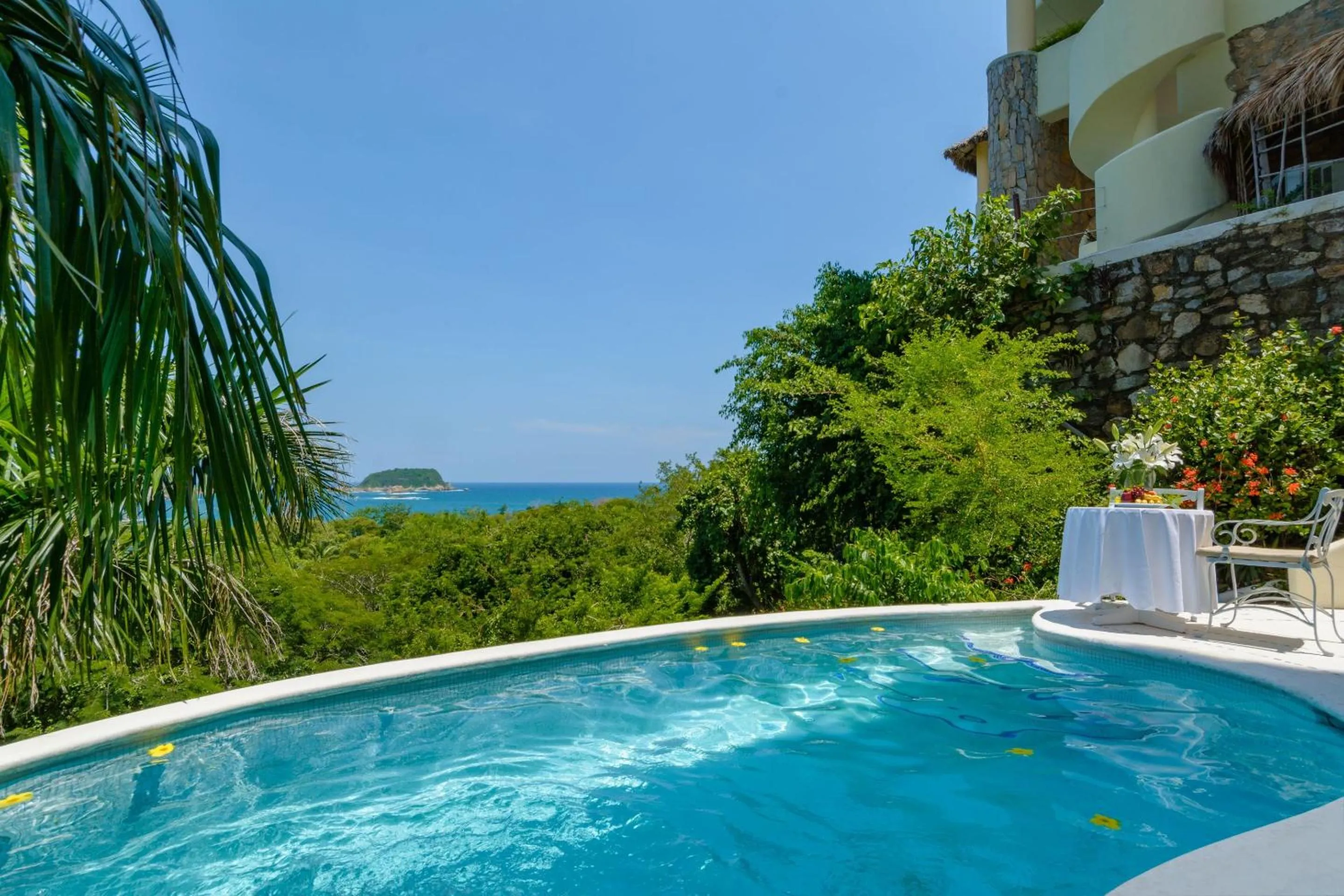 Bedroom in Quinta Real Huatulco