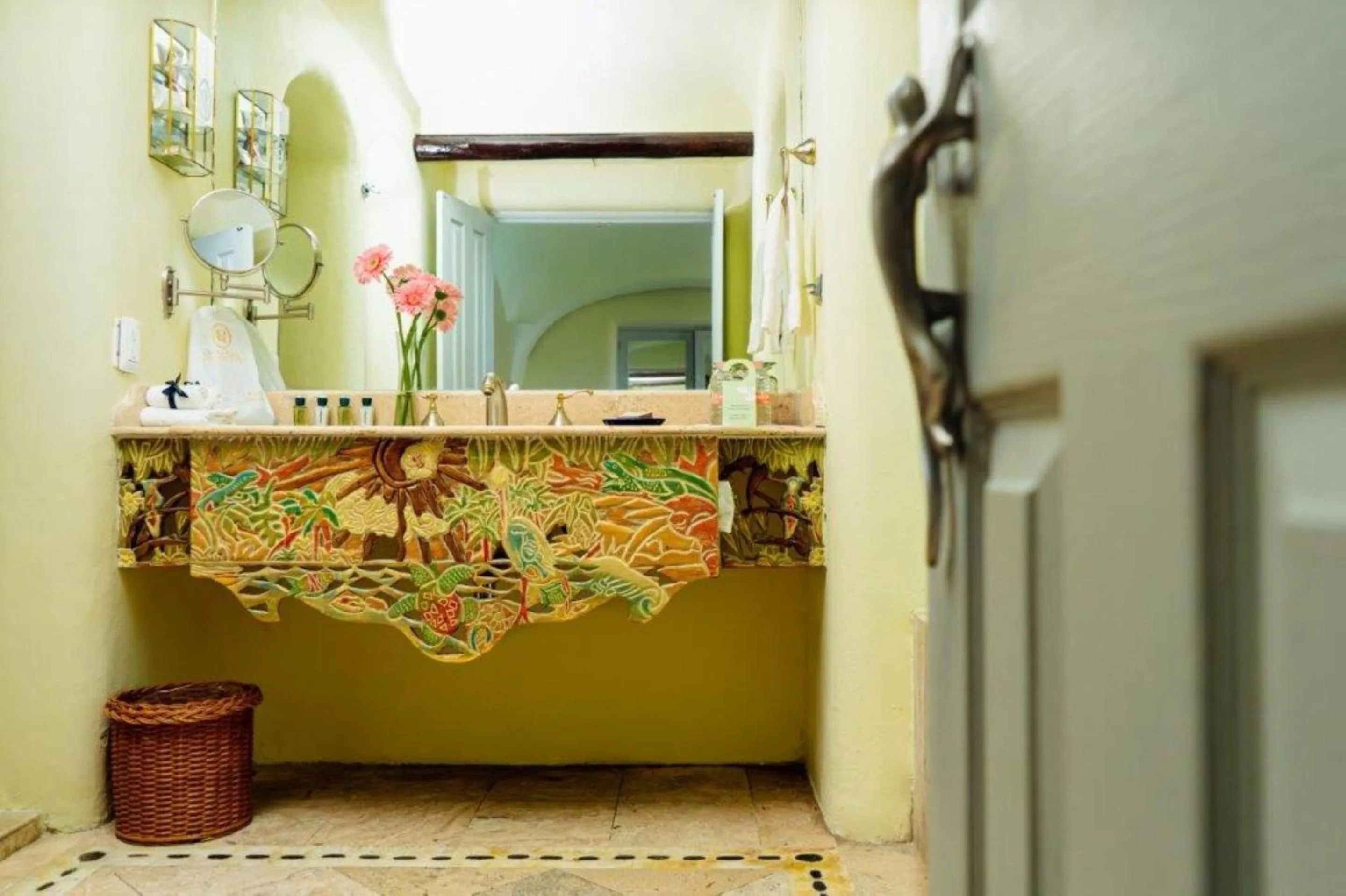 Bathroom in Quinta Real Huatulco