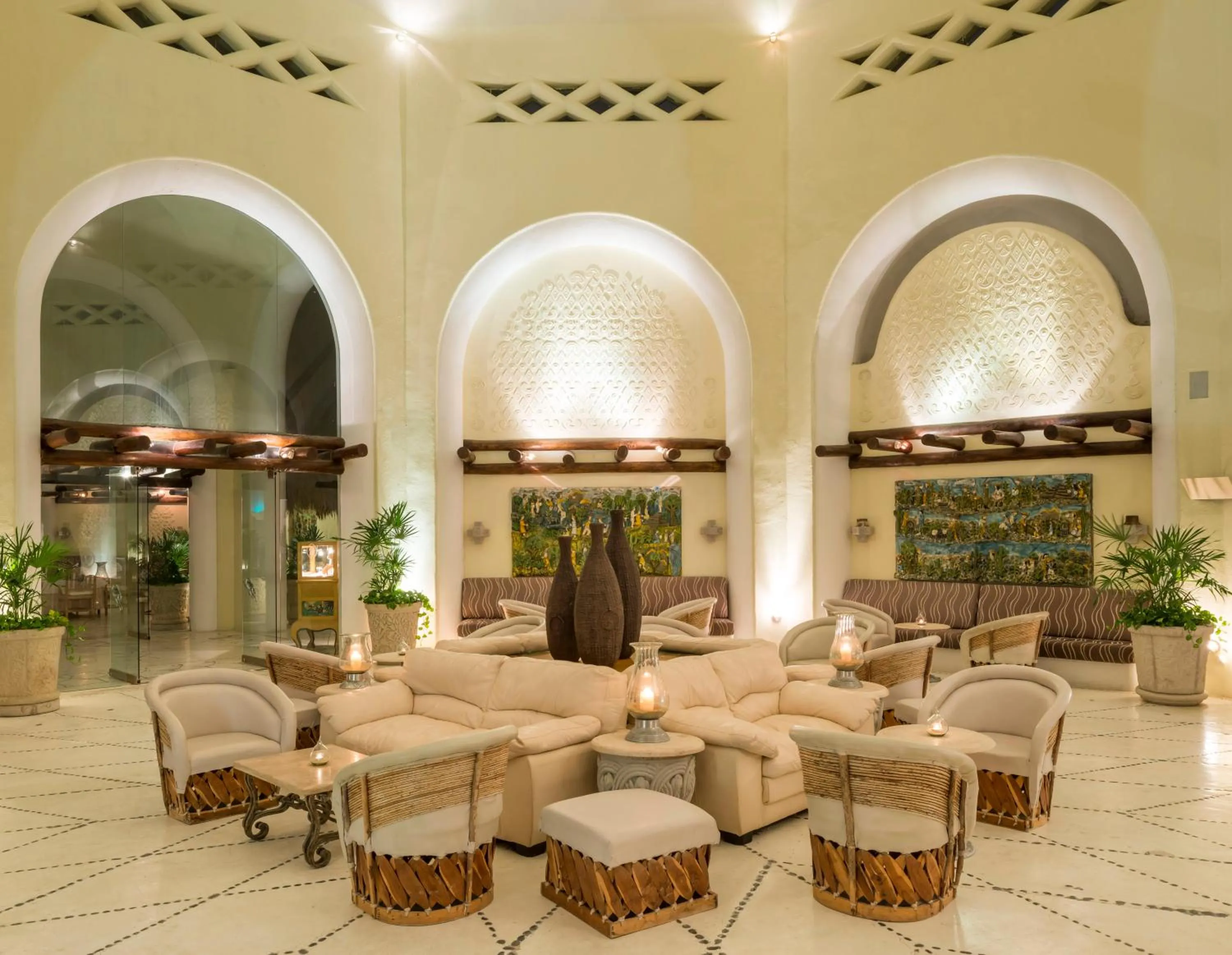 Lounge or bar in Quinta Real Huatulco