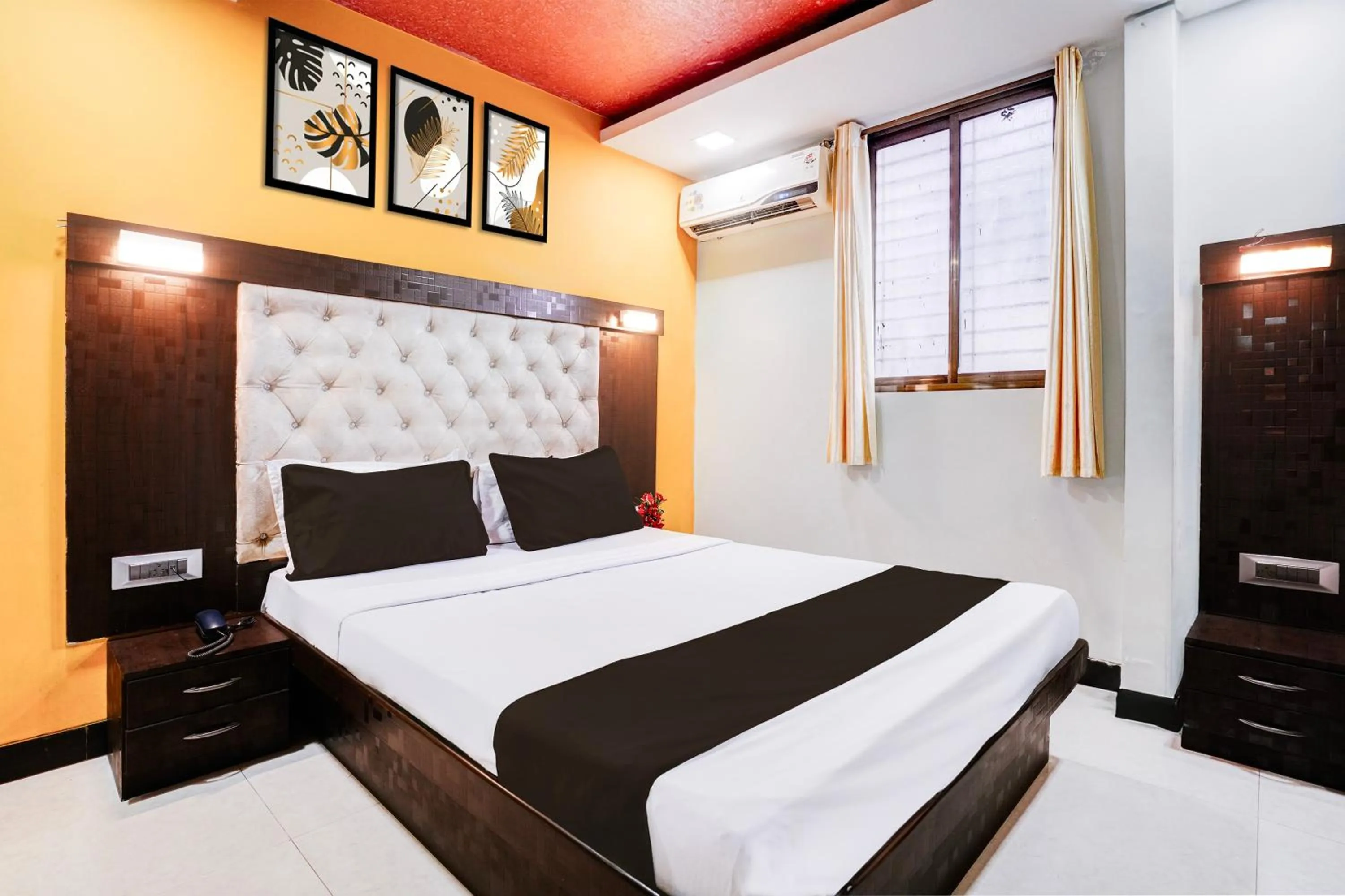 Bedroom, Bed in Super Collection O Asalpha near International Airport