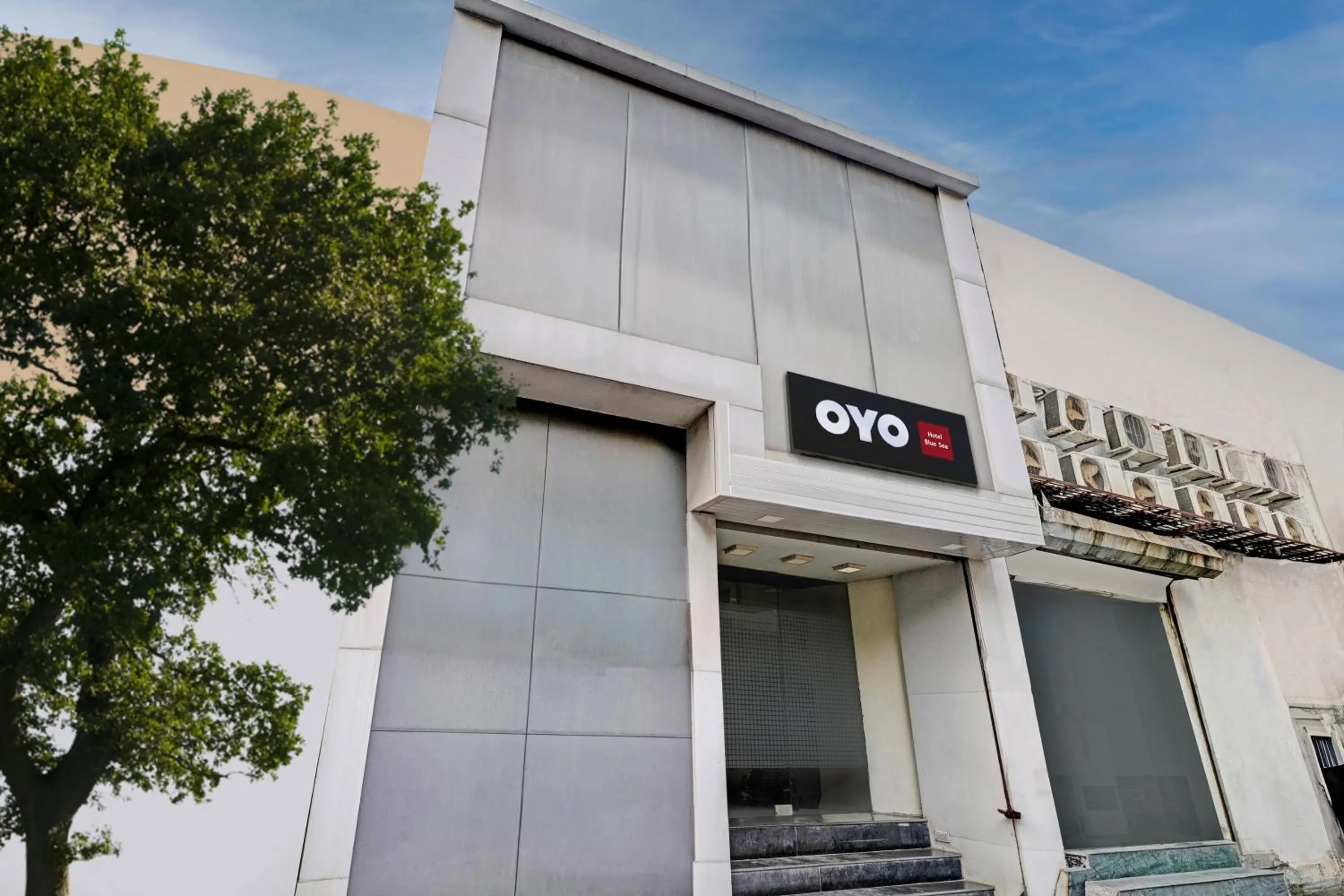 Facade/entrance in Hotel O Blue Sea