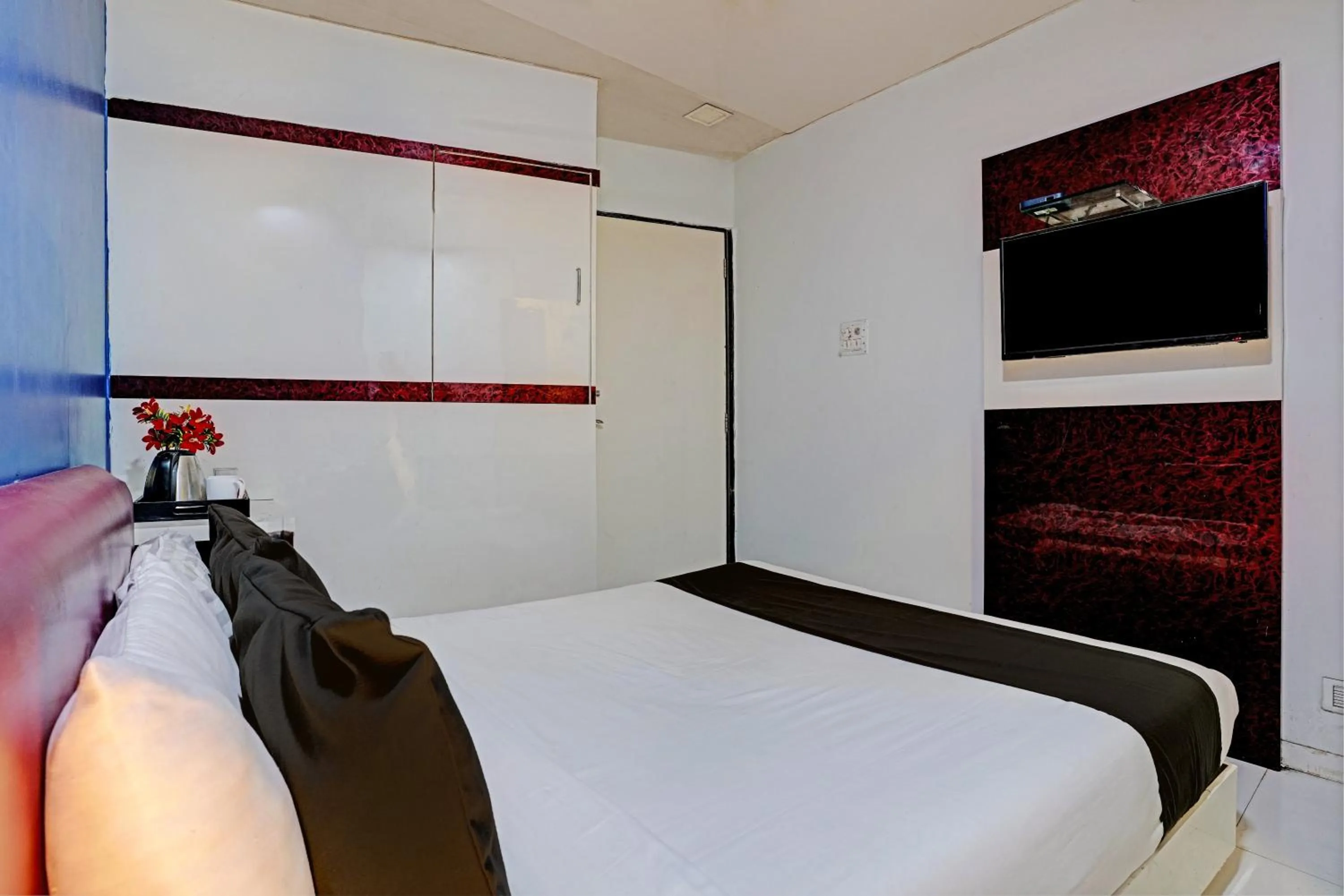 Bedroom, Bed in Hotel O Blue Sea