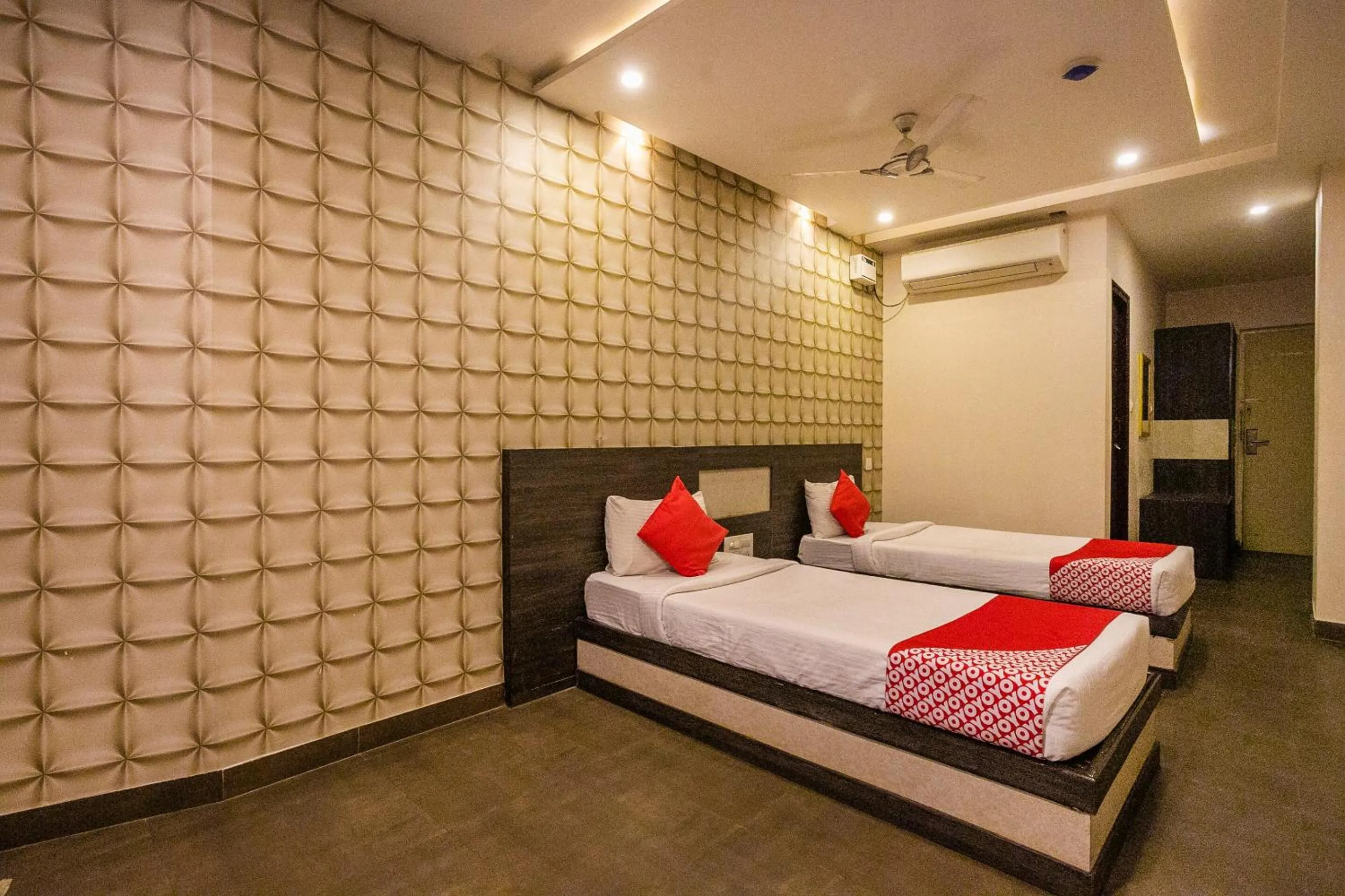 Bedroom in Collection O Indian Suites Near Sitara Restaurant