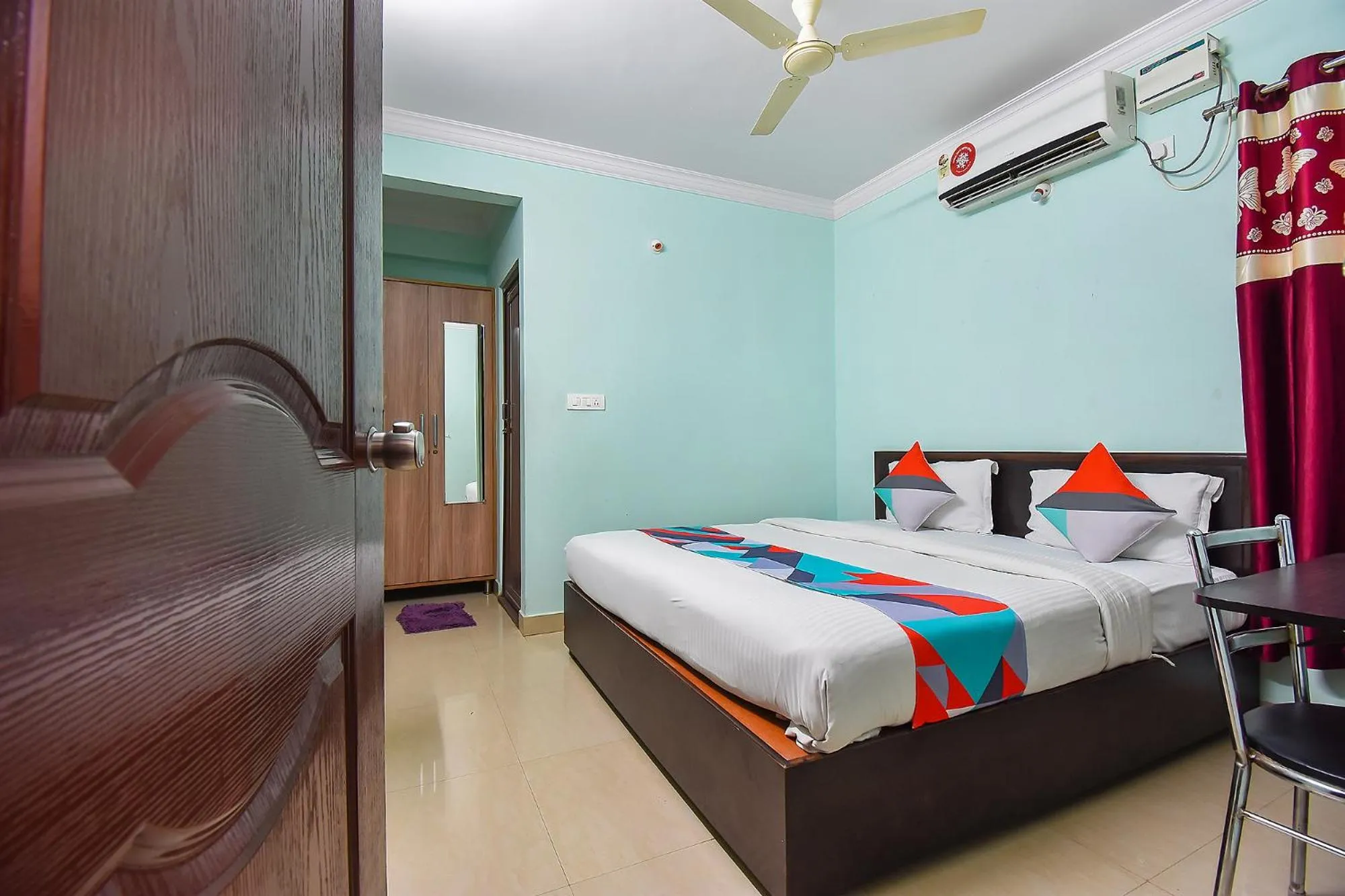 Bed in FabHotel Ivory Pearl - BTM Layout