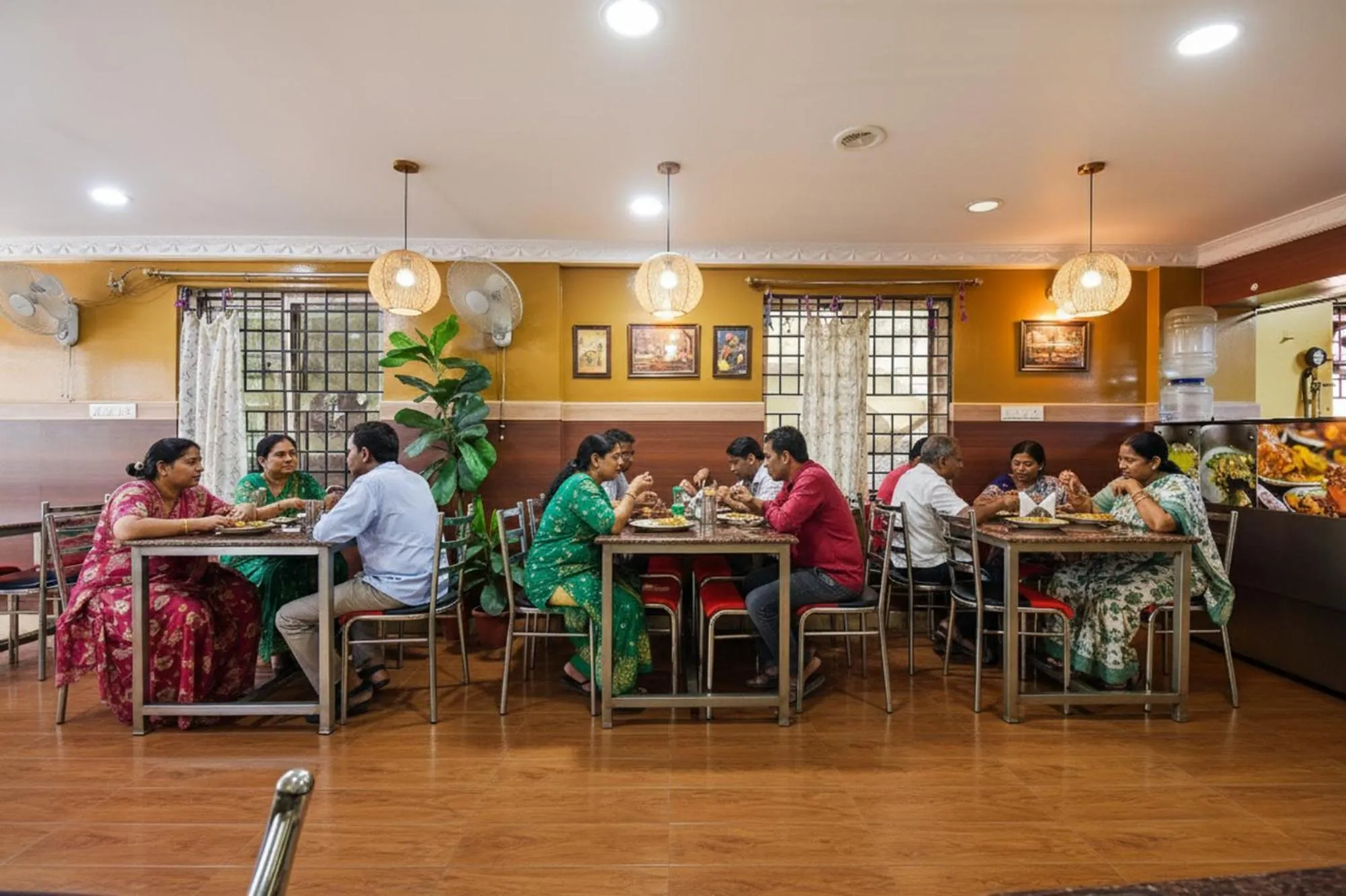 Restaurant/places to eat in FabHotel Ivory Pearl - BTM Layout