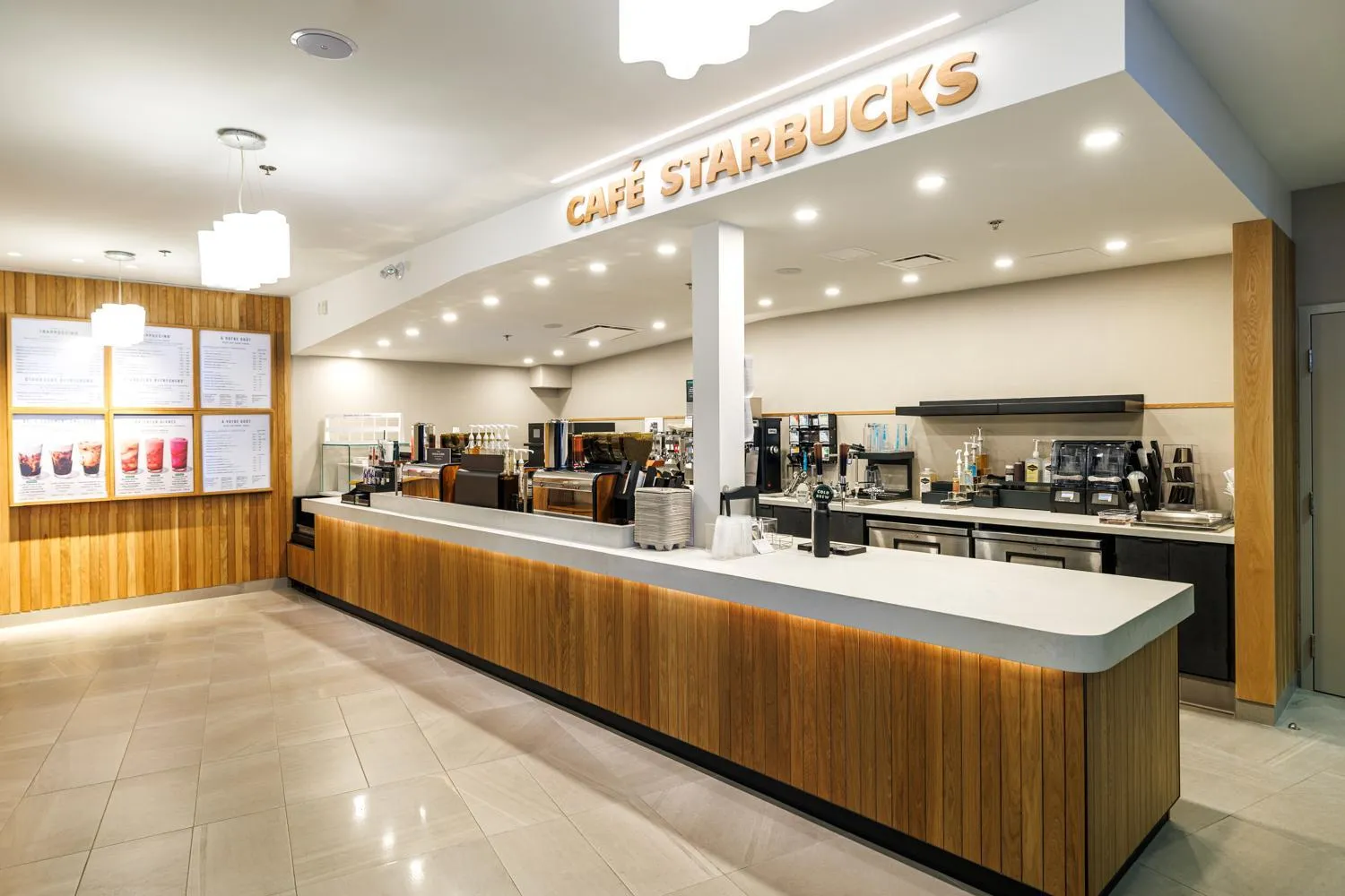 Restaurant/places to eat in Hotel Levesque