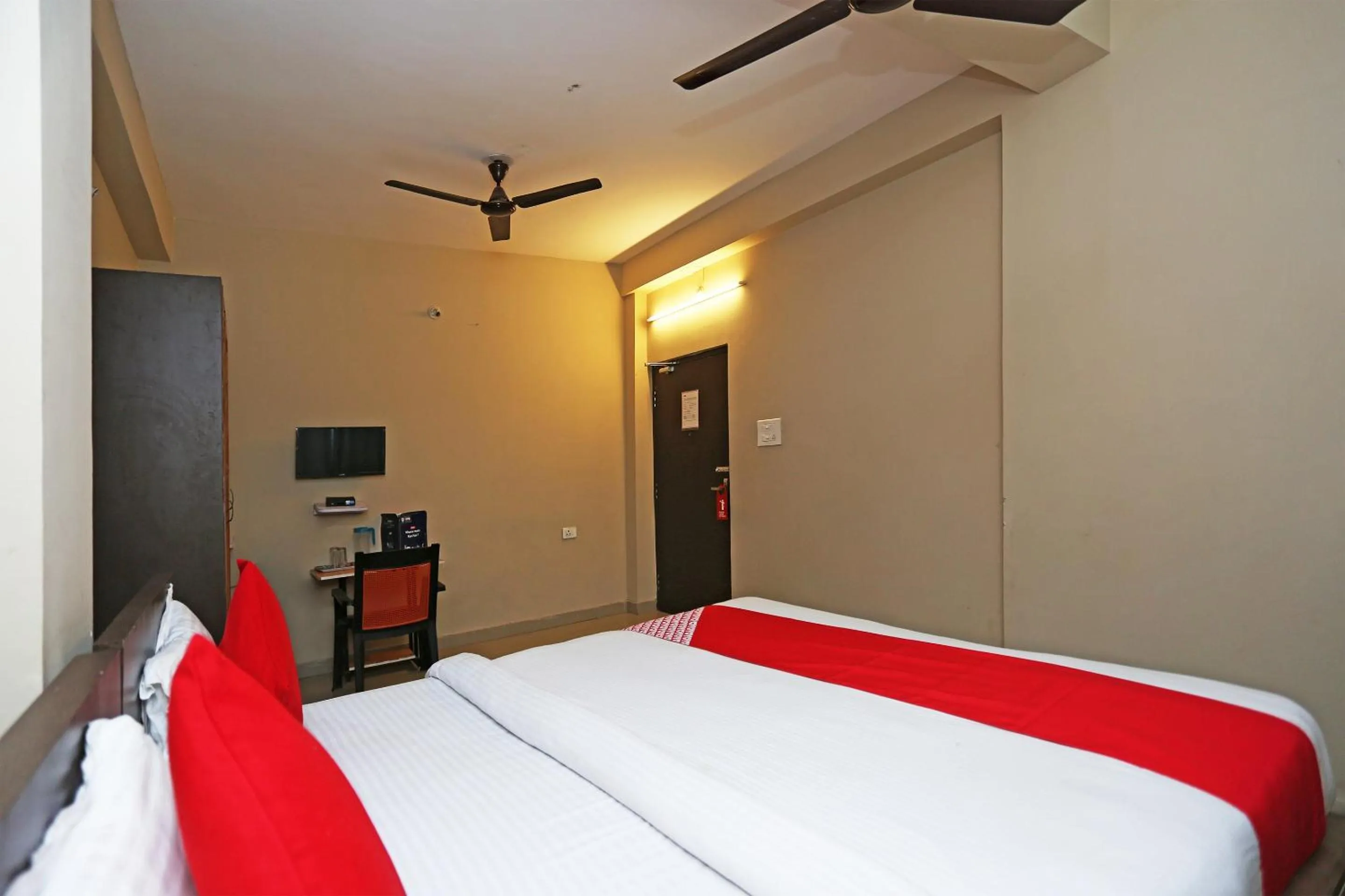 Bedroom, Bed in Hotel O Nilay classic