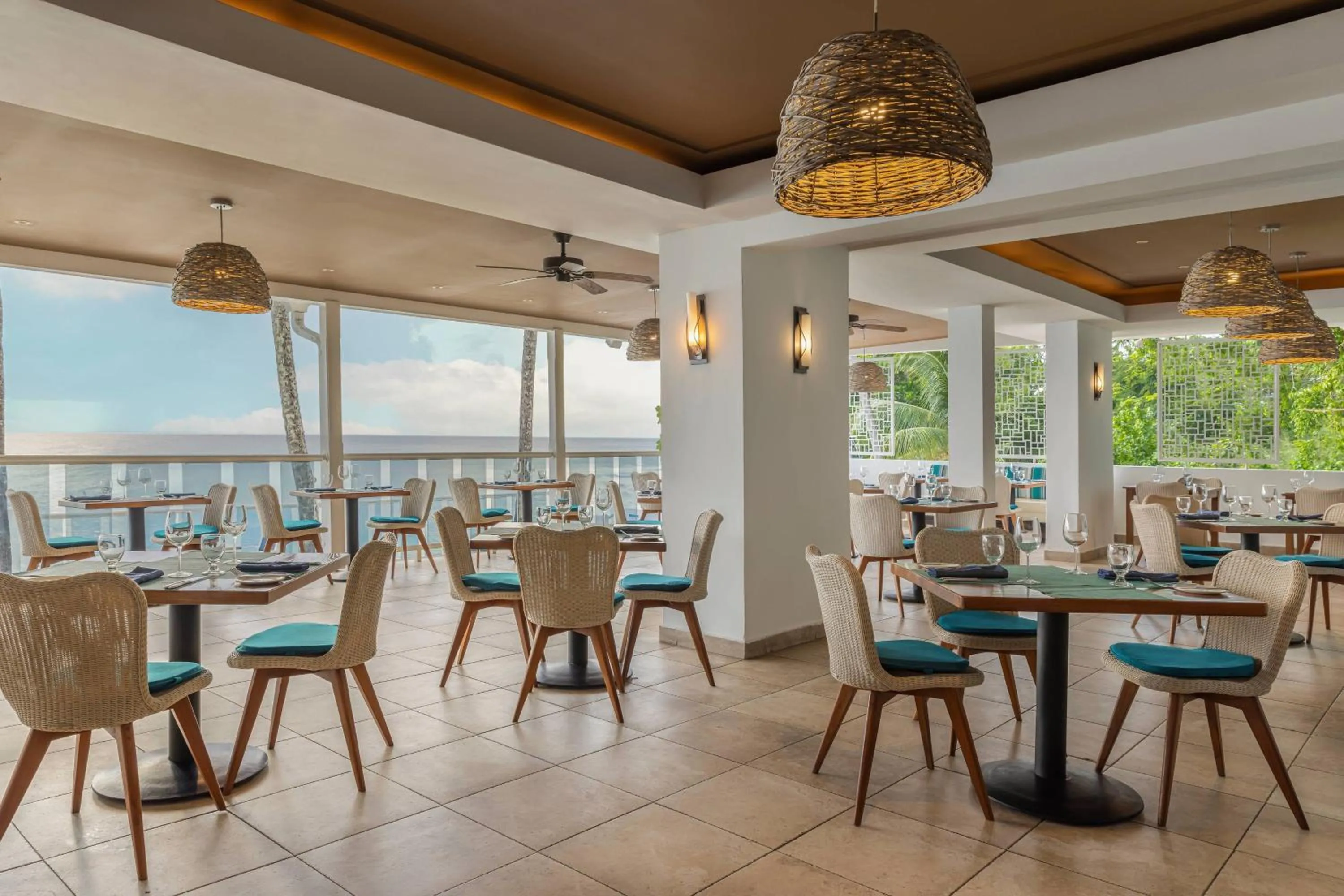 Restaurant/places to eat in Waves Resort & Spa, Barbados, An Autograph Collection All-Inclusive Resort