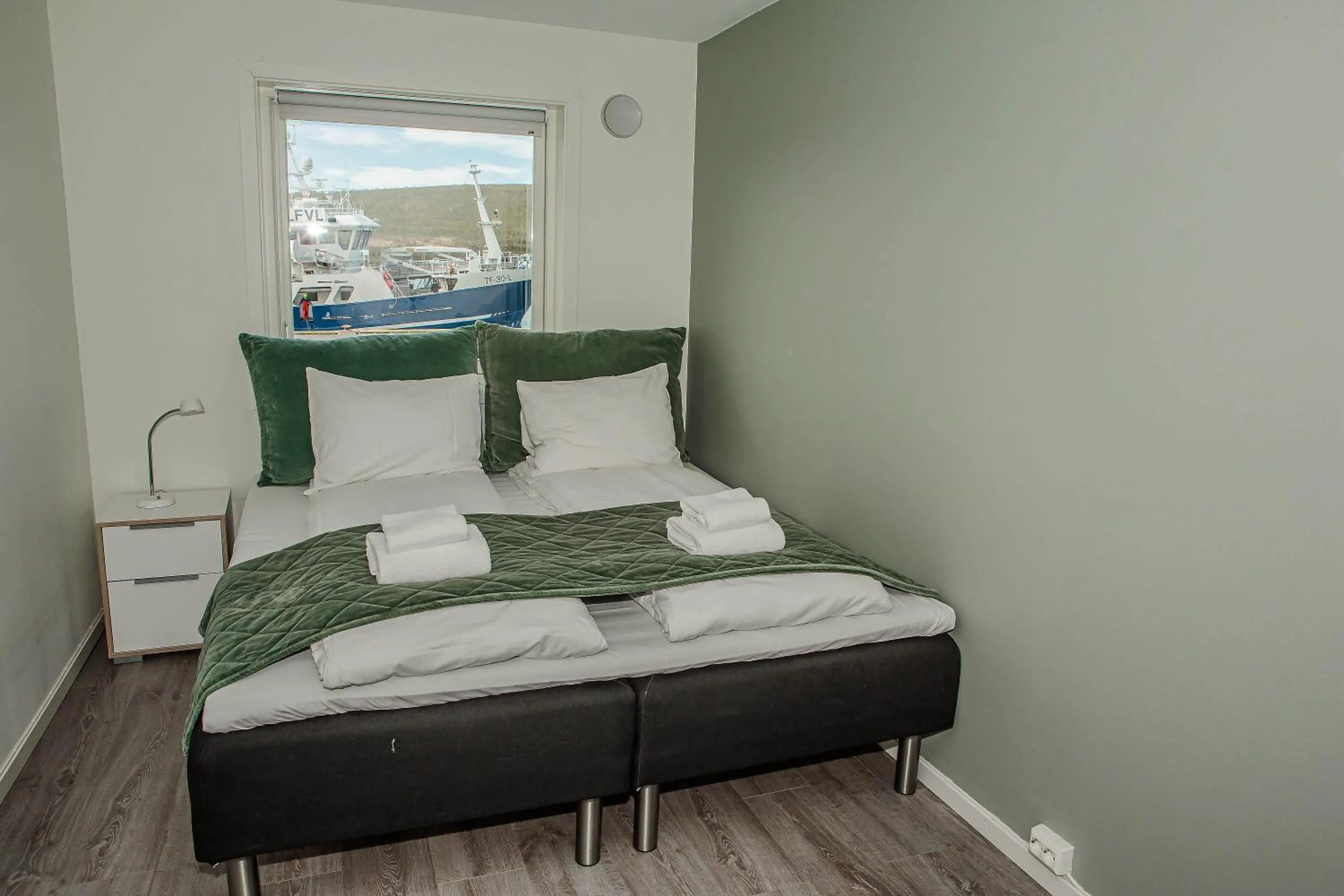 Bedroom, Bed in Lyngen Experience Apartments