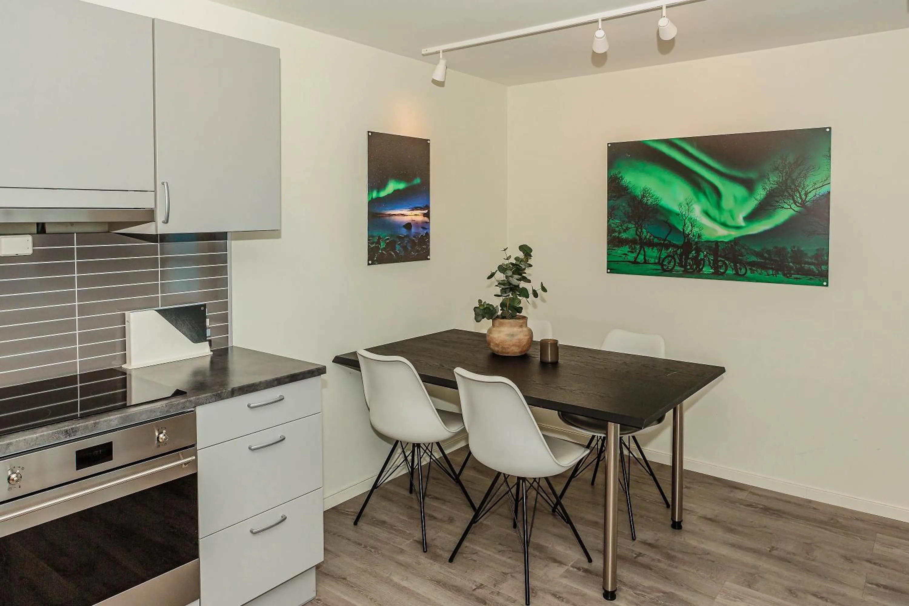 Dining area in Lyngen Experience Apartments