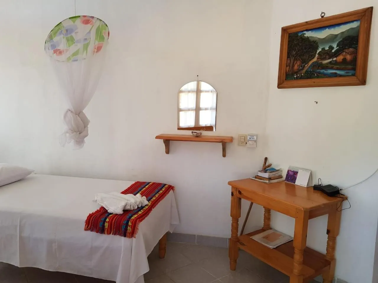 Decorative detail, Bed in El Eden Bungalows