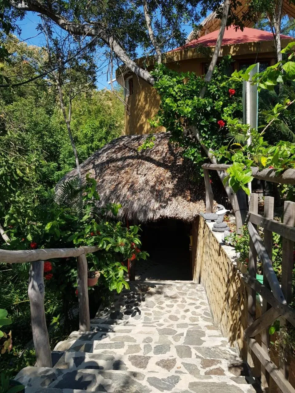 Facade/entrance in El Eden Bungalows