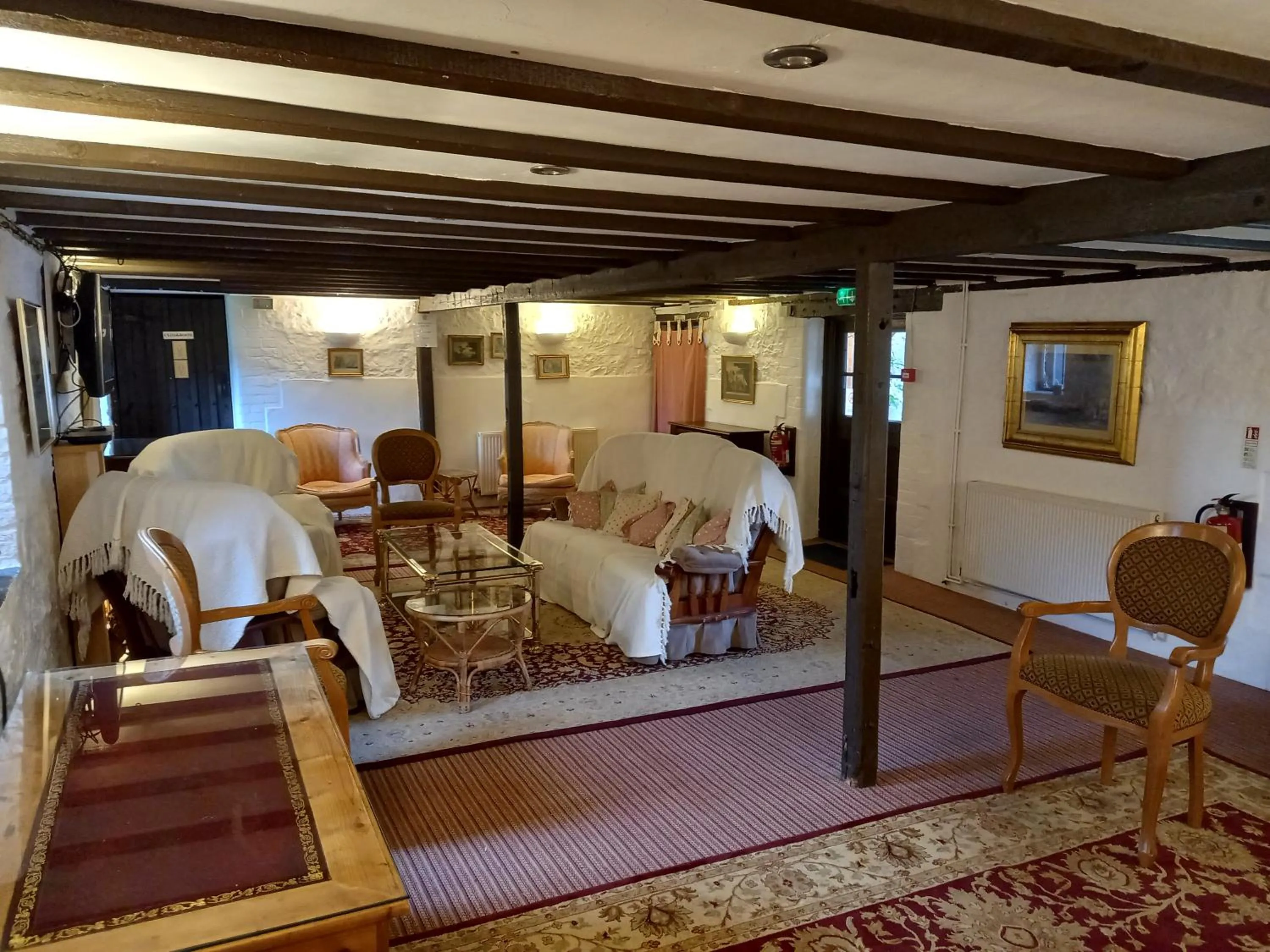Living room in Bickleigh Castle