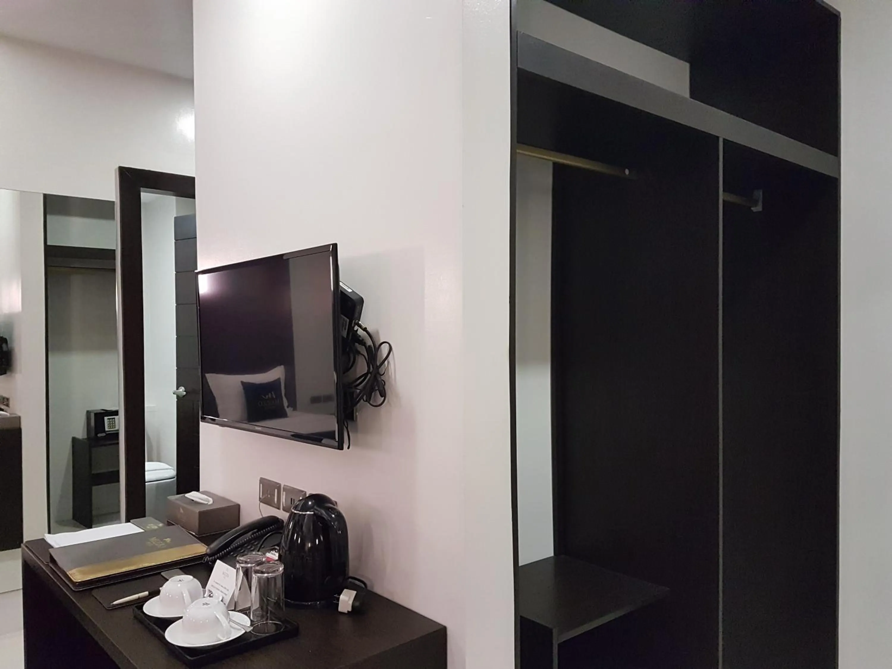 TV and multimedia in Mezzo Hotel