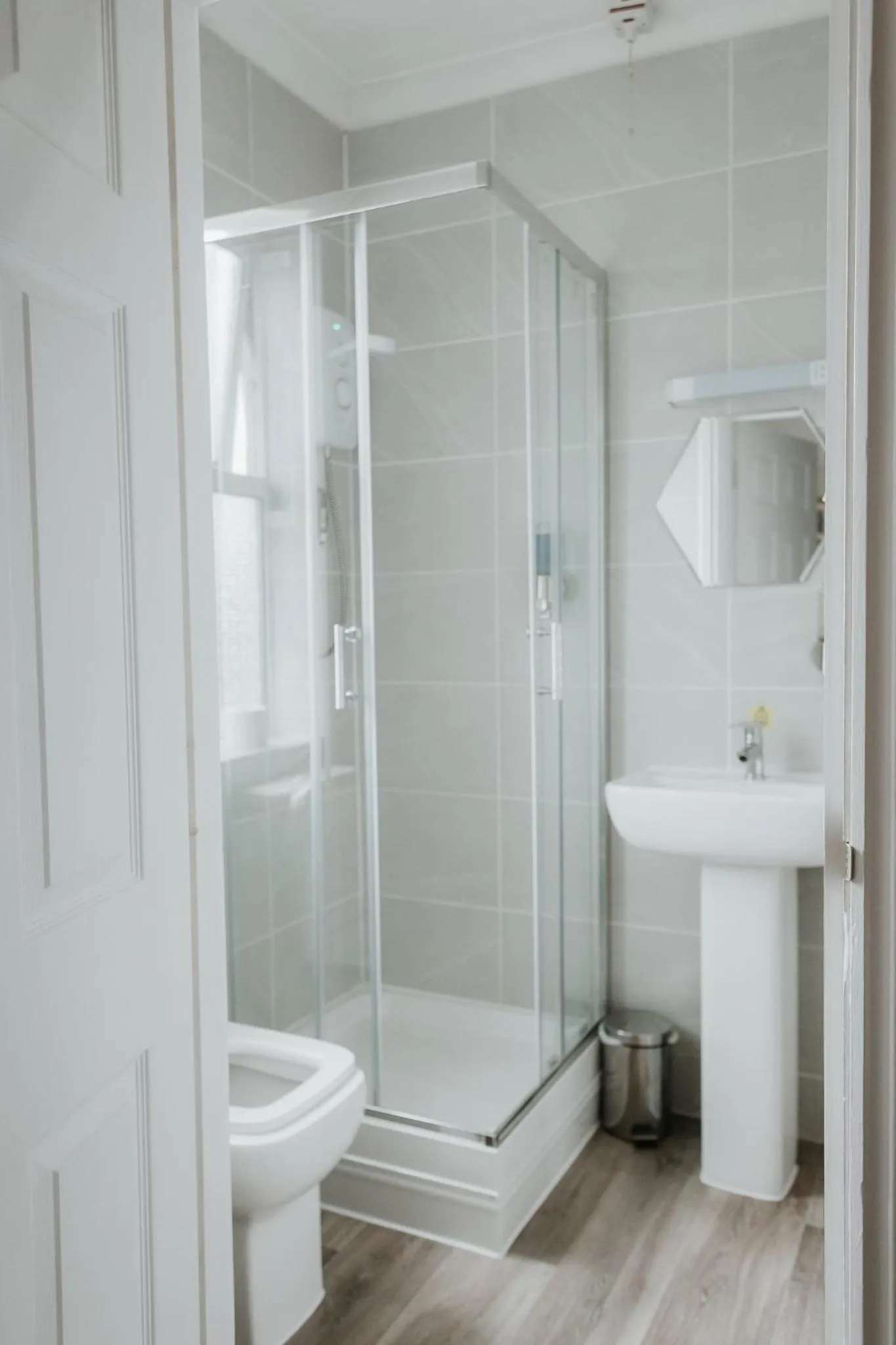 Bathroom in Hayward's at the Grasmere