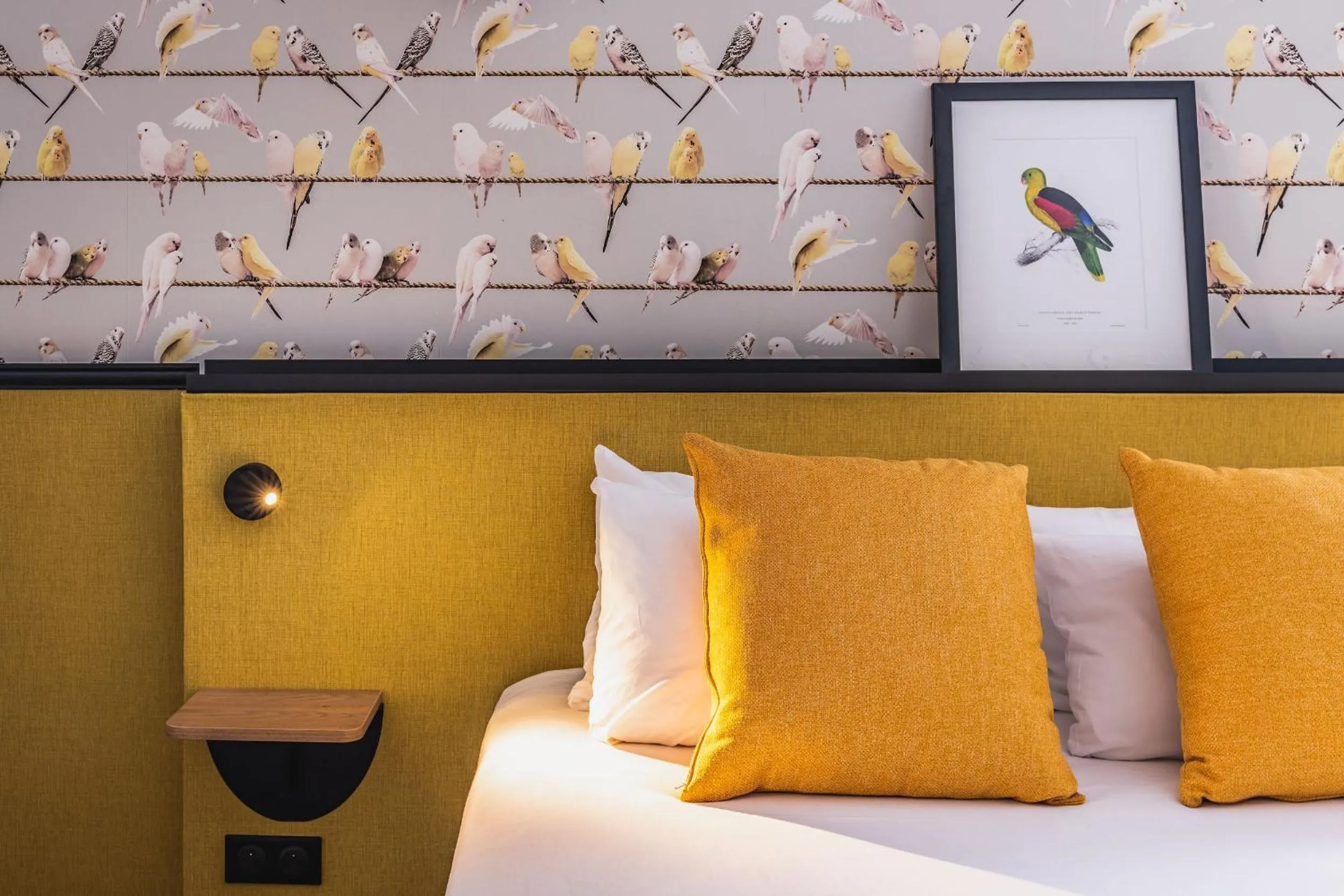 Decorative detail, Bed in Best Western Hôtel Grand Parc Marne La Vallée