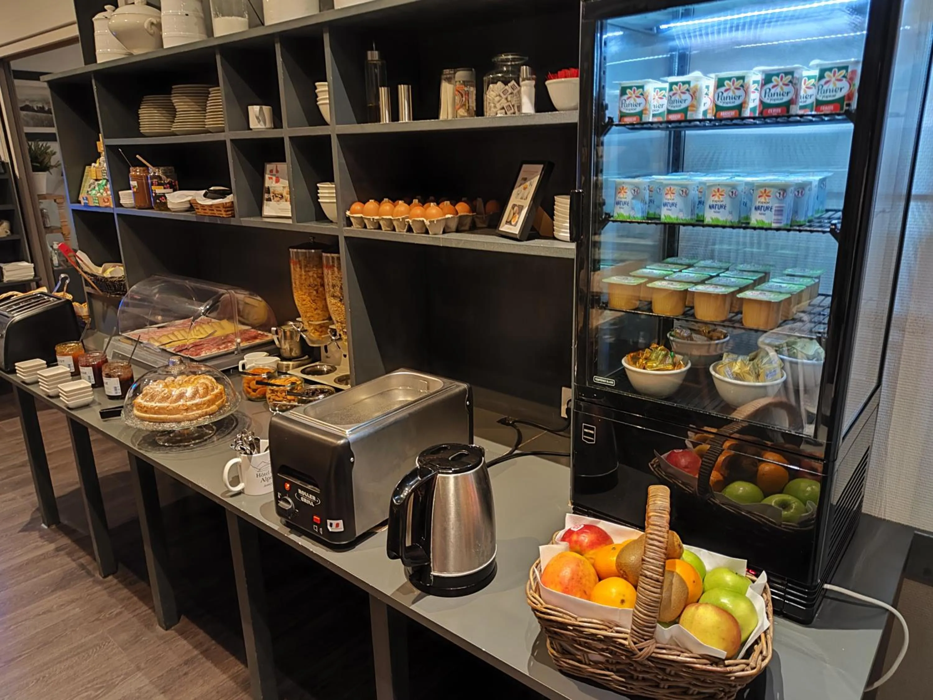 Breakfast in Hôtel des Alpes