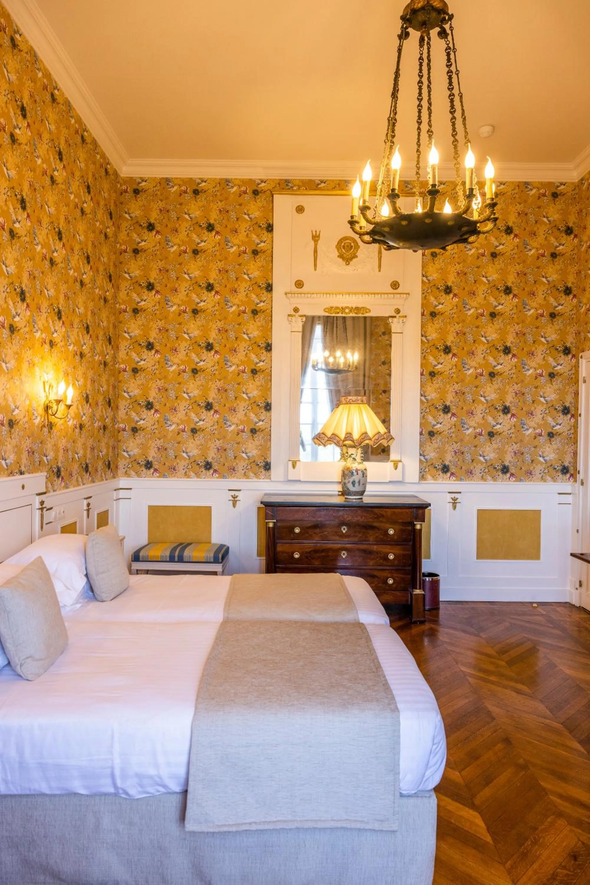 Bed in Château D'artigny