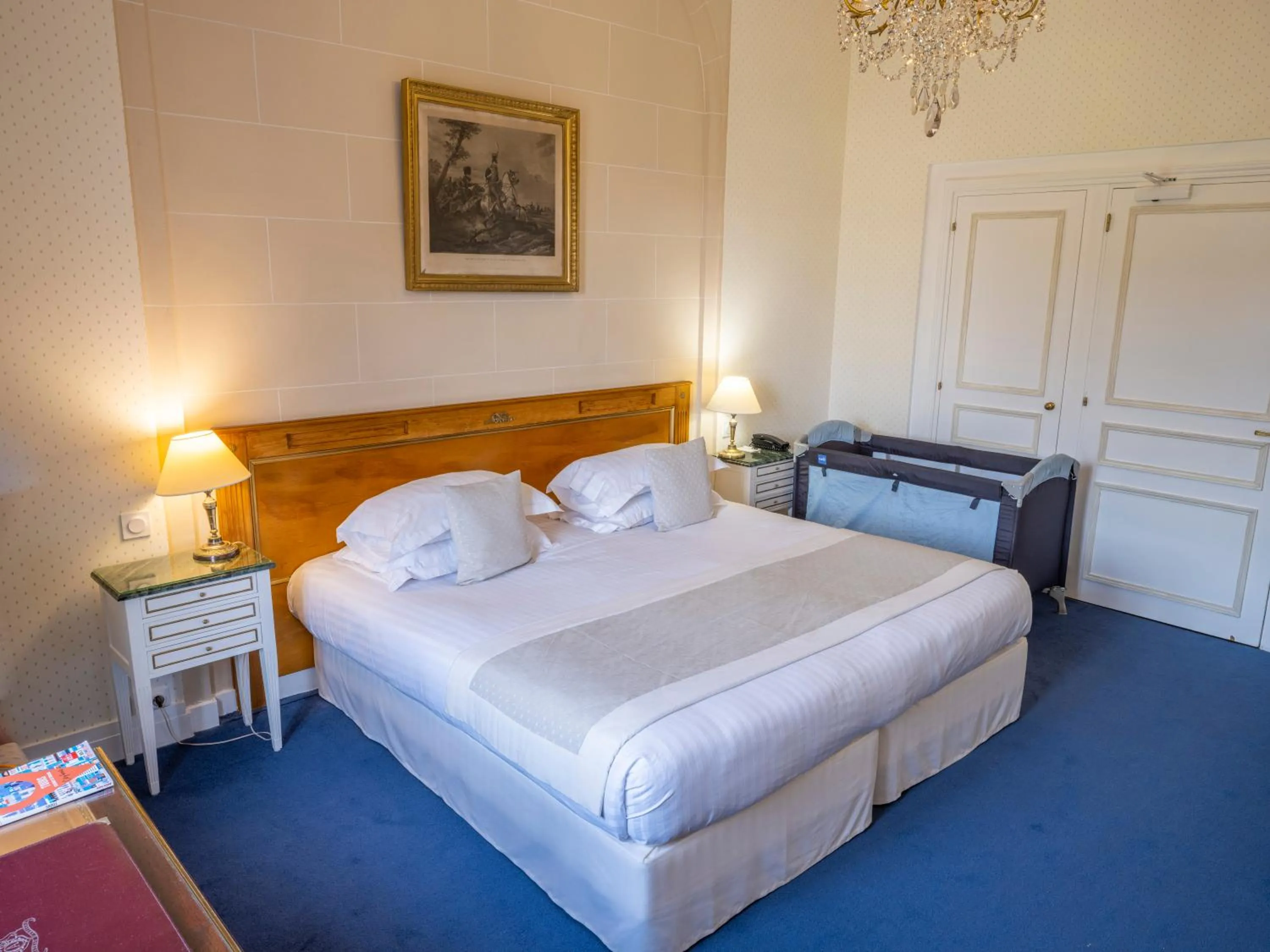 Bed in Château D'artigny