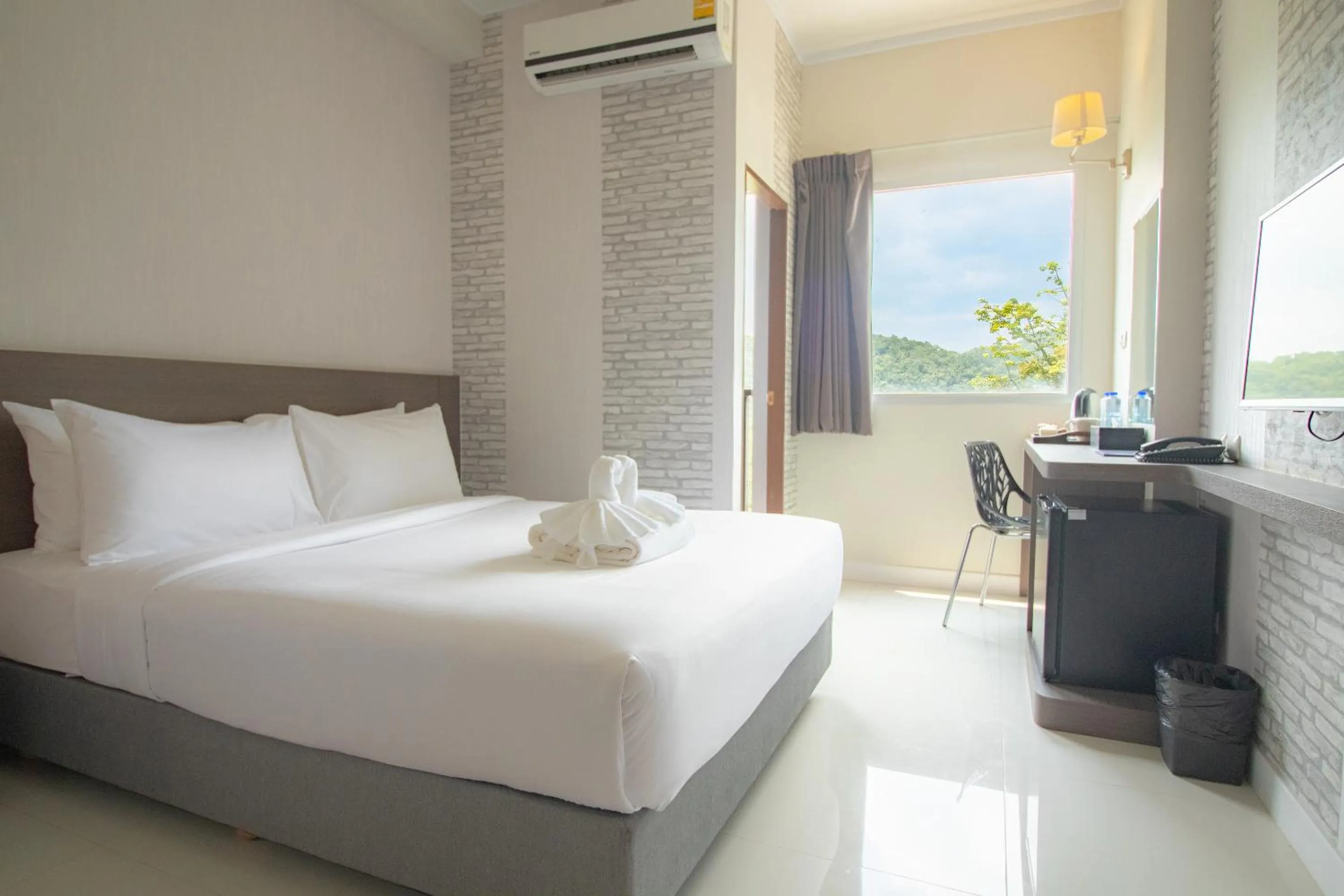 Photo of the whole room, Bed in Fortune D Plus Hotel Khaoyai