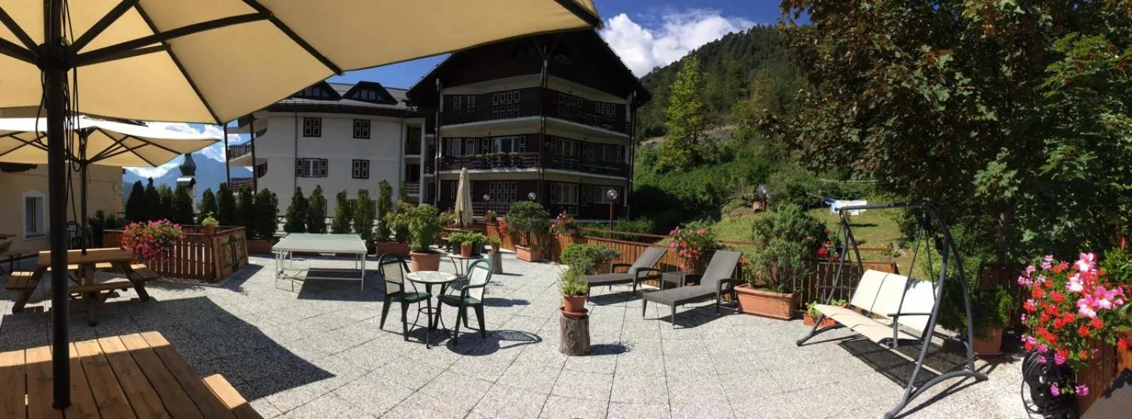 Patio in Hotel Al Pelmo Wellness